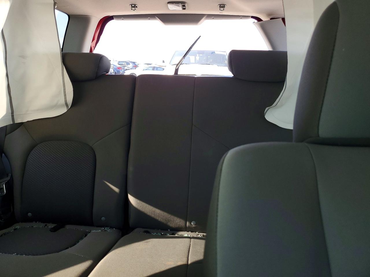 2010 Nissan Xterra X Red vin: 5N1AN0NW4AC521091