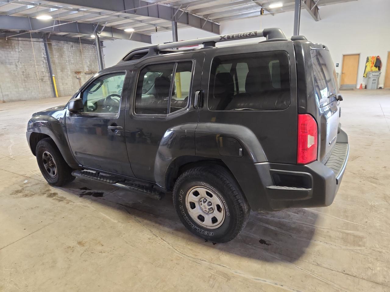 2012 Nissan Xterra X Gray vin: 5N1AN0NW4CC523975 Damage: Left Rear Door, Dent(S) W/ Paint Dmg, 2 To 3 Inches