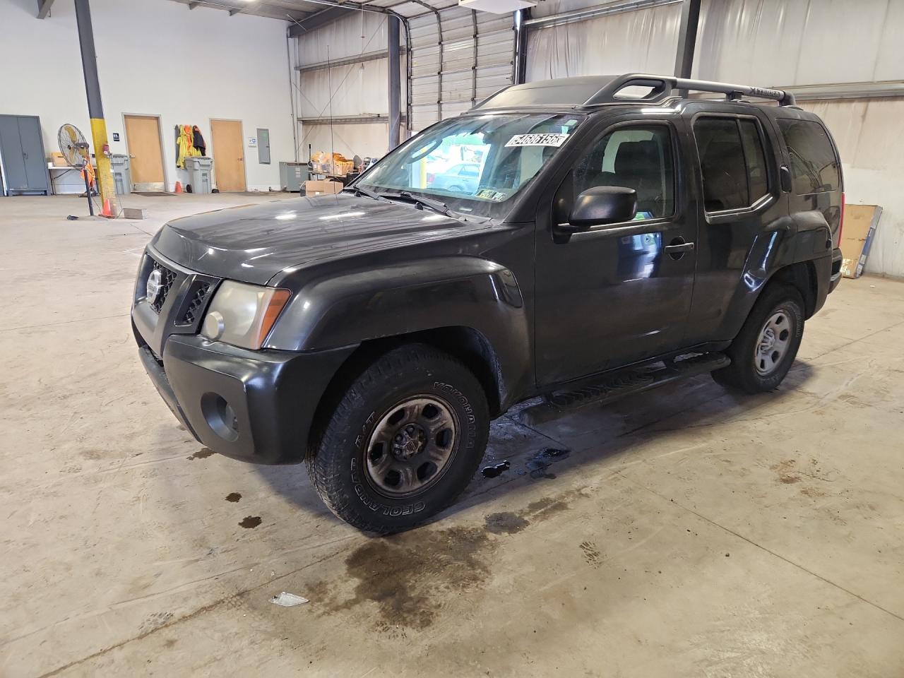 2012 Nissan Xterra X Gray vin: 5N1AN0NW4CC523975 Damage: Left Running Board, Aftermarket, Acceptable