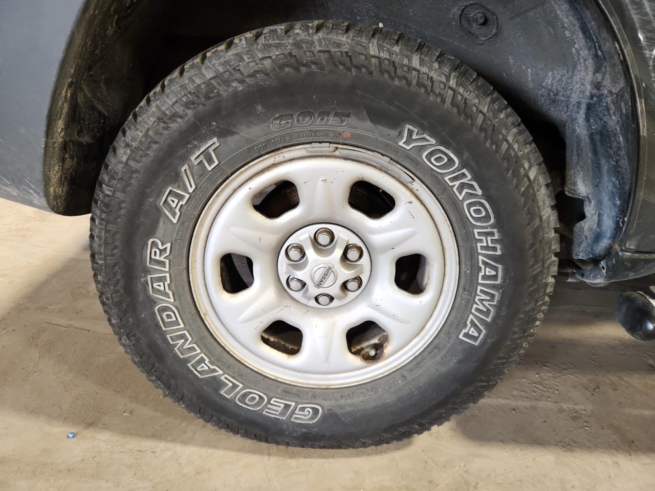 2012 Nissan Xterra X Gray vin: 5N1AN0NW4CC523975 Damage: Right Rear Wheel, Curb Rash, 3 To 4 Inches