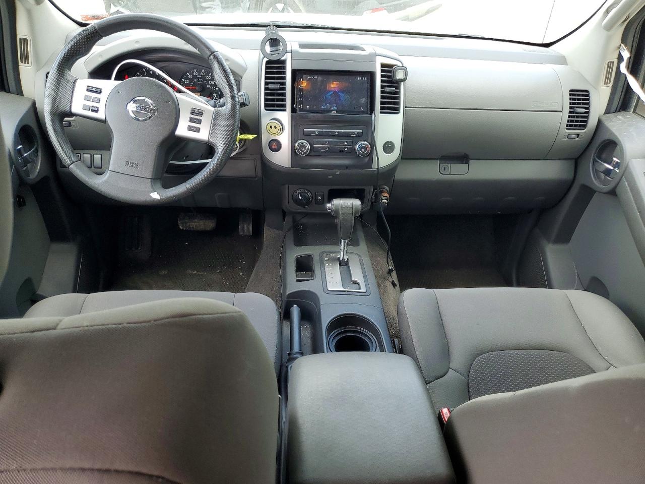 2014 Nissan Xterra S Silver vin: 5N1AN0NW4EN810126