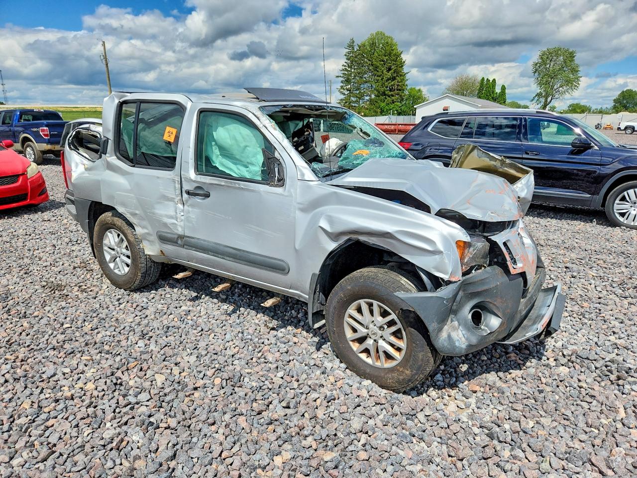 2014 Nissan Xterra S Серебряный vin: 5N1AN0NW4EN814970
