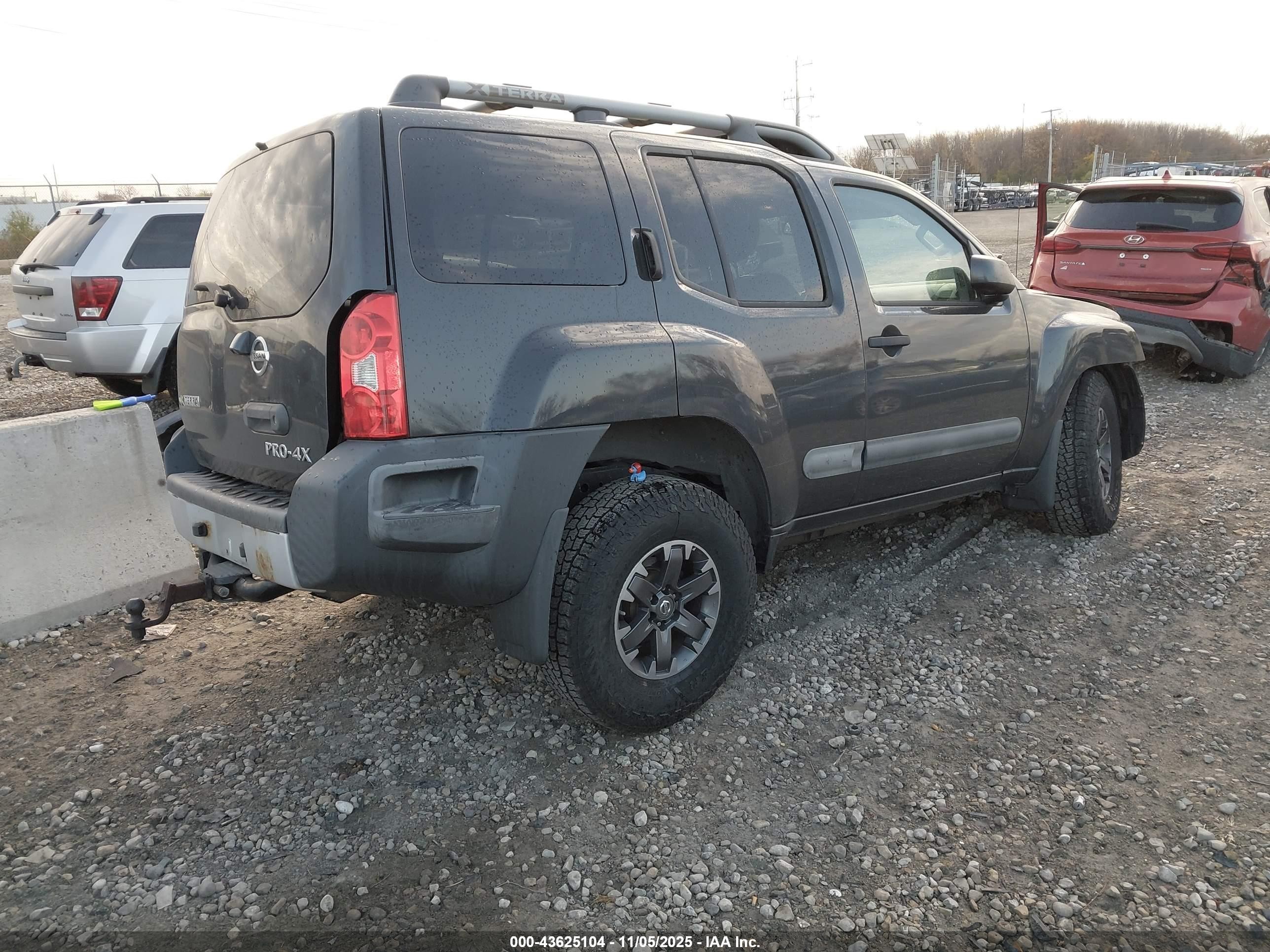 2015 Nissan Xterra Pro-4x Gray vin: 5N1AN0NW4FN656437