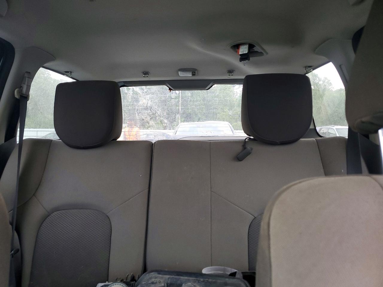 2015 Nissan Xterra S Silver vin: 5N1AN0NW4FN657555