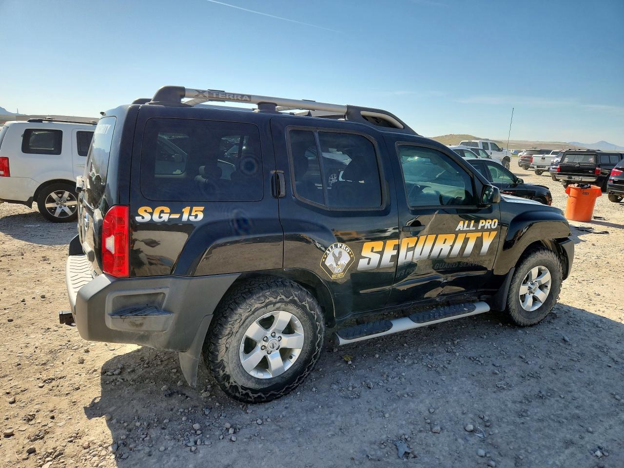 2010 Nissan Xterra X Black vin: 5N1AN0NW5AC513341