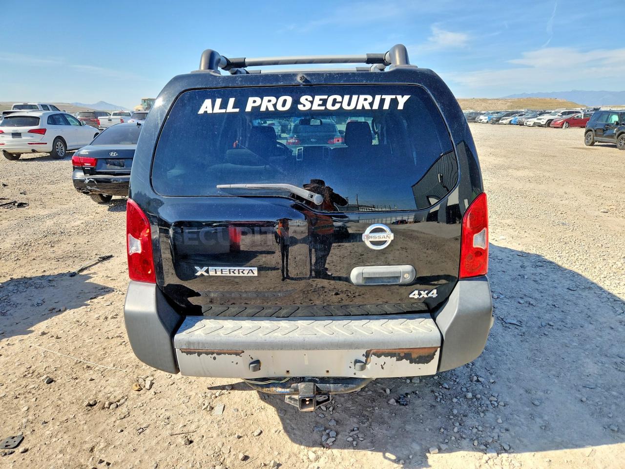 2010 Nissan Xterra X Black vin: 5N1AN0NW5AC513341