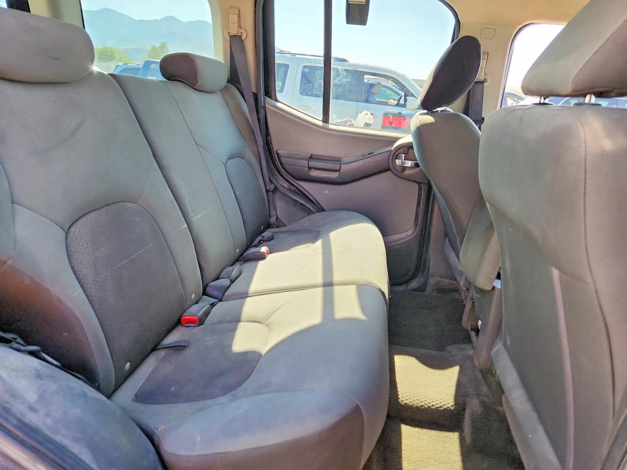 2010 Nissan Xterra X Black vin: 5N1AN0NW5AC513341
