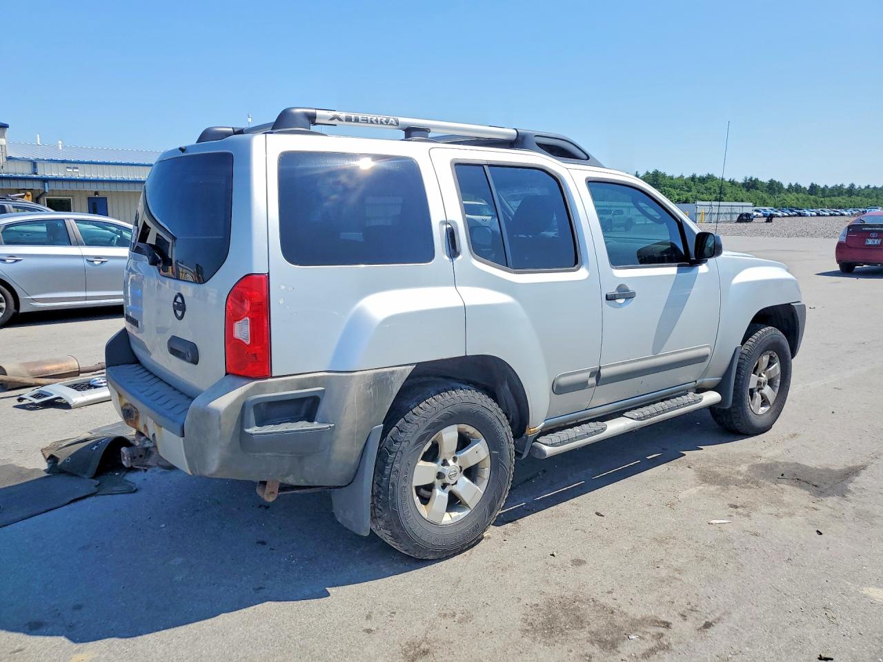2011 Nissan Xterra X Silver vin: 5N1AN0NW5BC501739