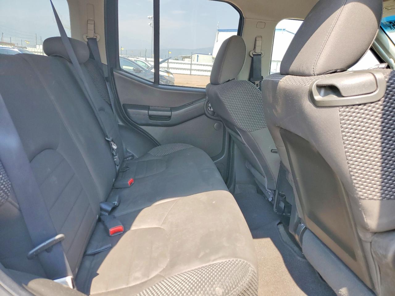 2011 Nissan Xterra X Silver vin: 5N1AN0NW5BC523935