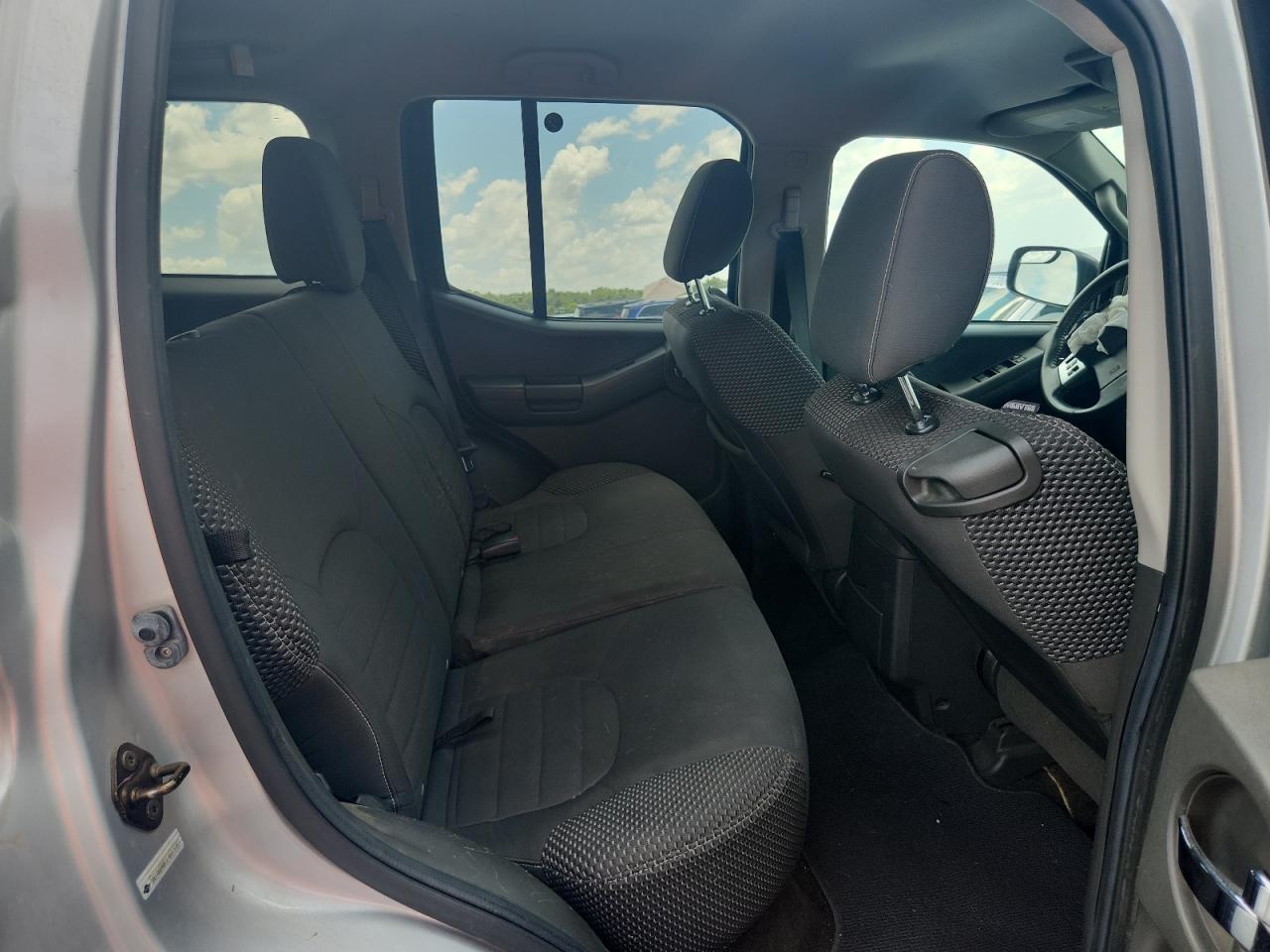2014 Nissan Xterra Pro-4x Серебряный vin: 5N1AN0NW5EN815383