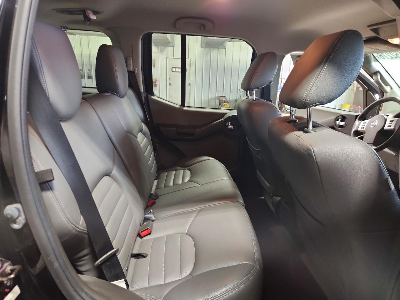 2015 Nissan Xterra S Черный vin: 5N1AN0NW5FN655832