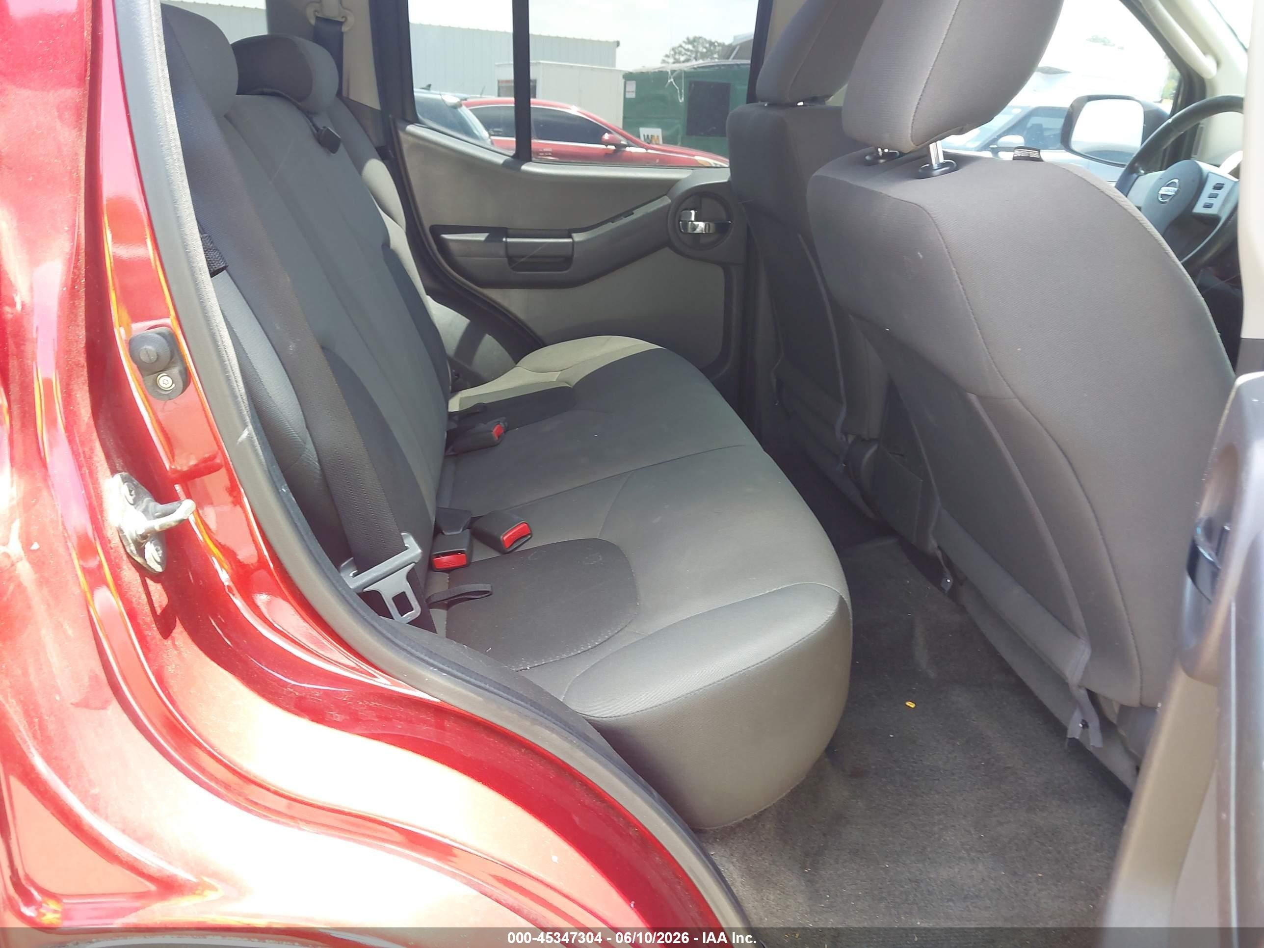2011 Nissan Xterra S Red vin: 5N1AN0NW6BC504536
