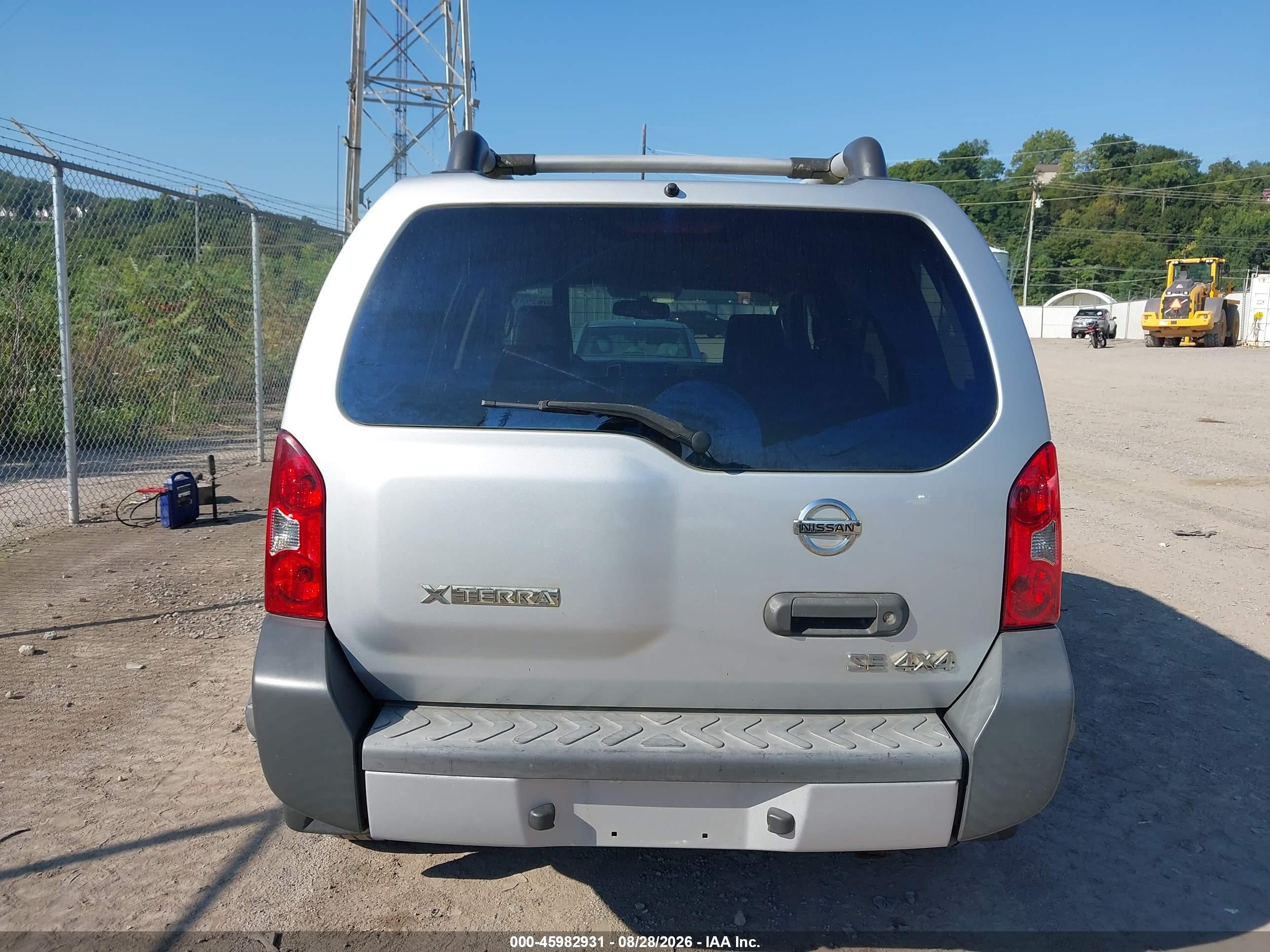 2010 Nissan Xterra Se Silver vin: 5N1AN0NW7AC517763