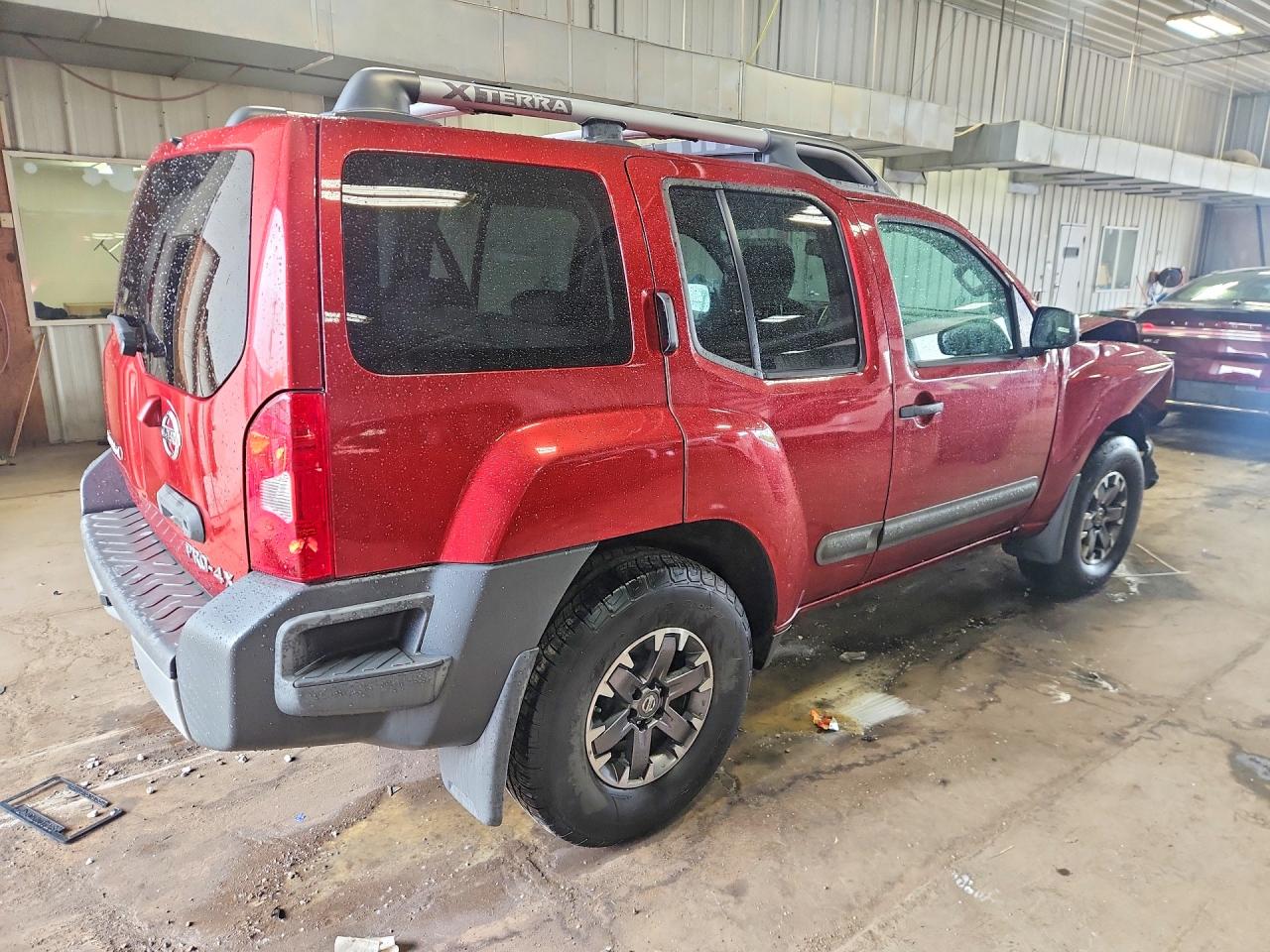 2015 Nissan Xterra Pro-4x Red vin: 5N1AN0NW7FN659719