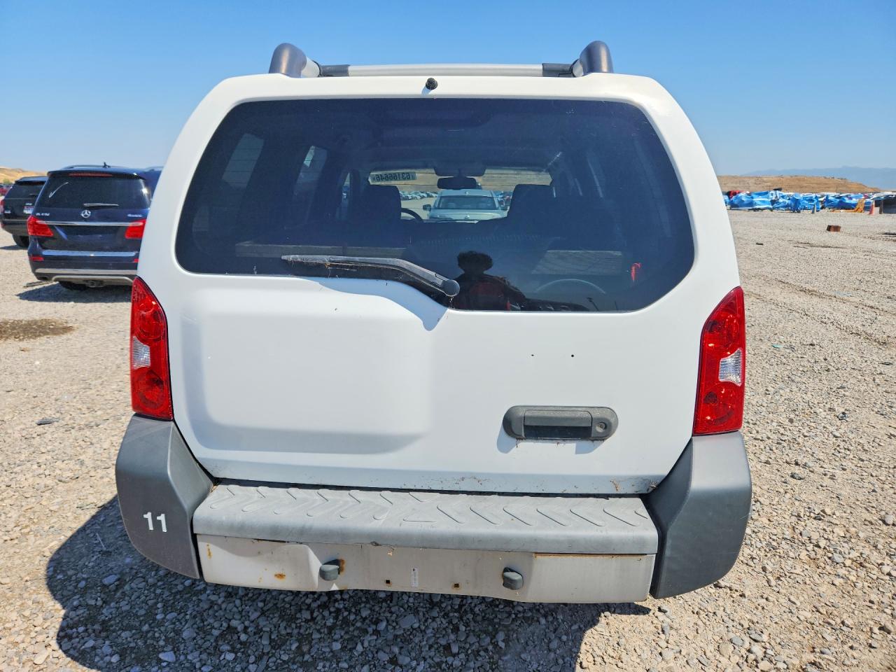 2011 Nissan Xterra X White vin: 5N1AN0NW8BC504375