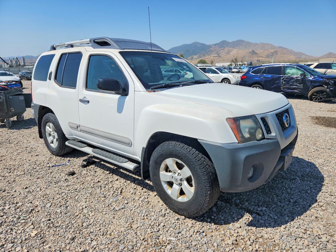 2011 Nissan Xterra X White vin: 5N1AN0NW8BC504375