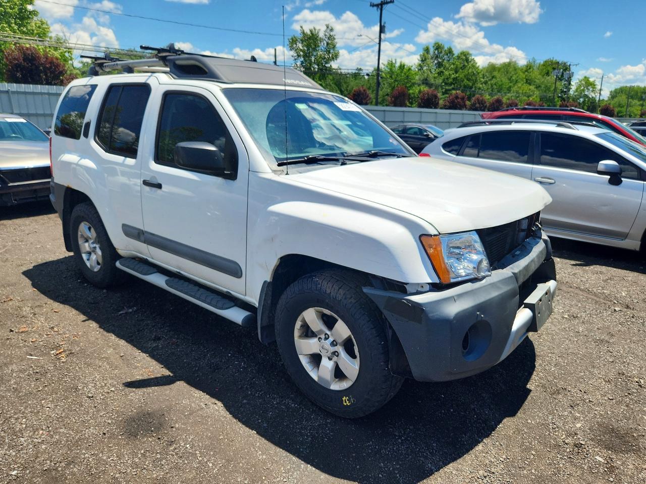 2011 Nissan Xterra X Белый vin: 5N1AN0NW8BC509463