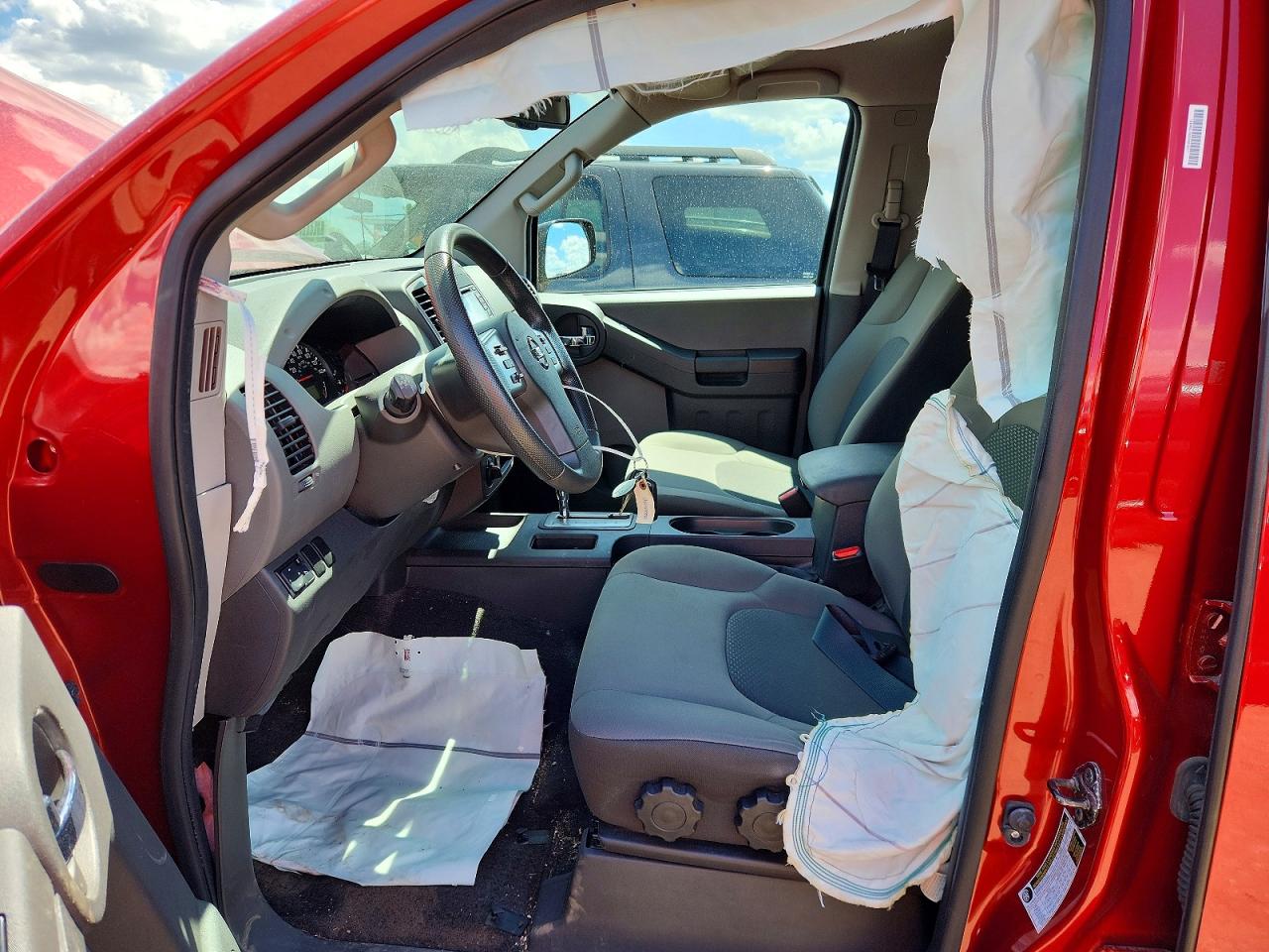 2015 Nissan Xterra S Red vin: 5N1AN0NW8FN662533