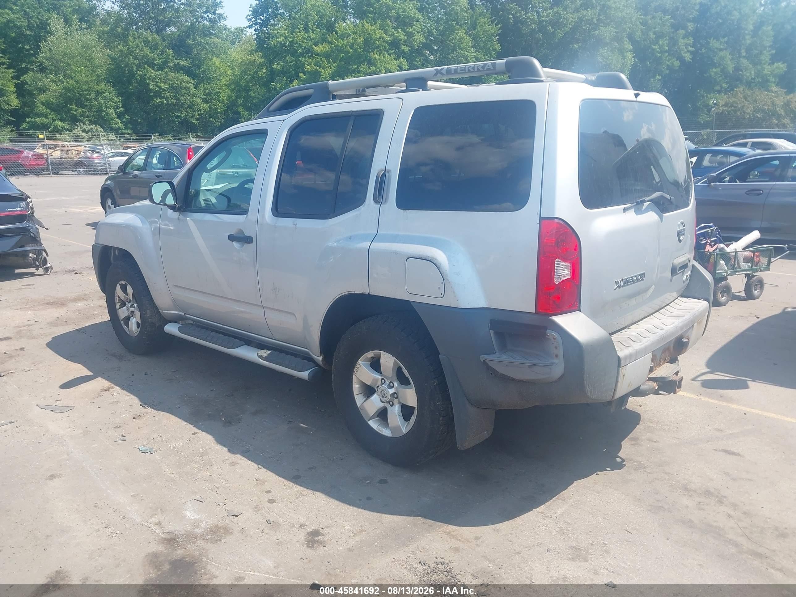 2010 Nissan Xterra S Silver vin: 5N1AN0NW9AC510975