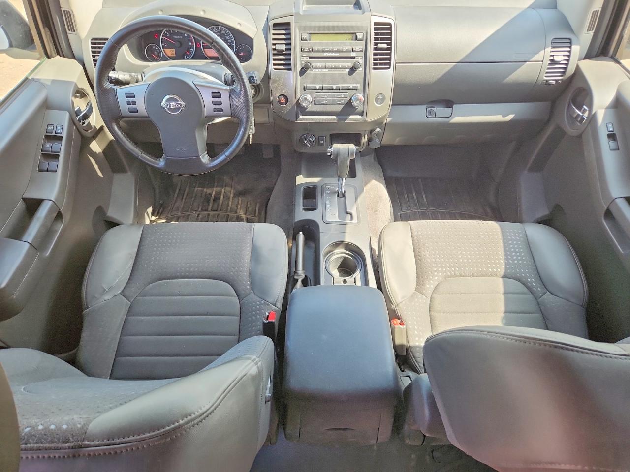 2010 Nissan Xterra X Silver vin: 5N1AN0NW9AC511592