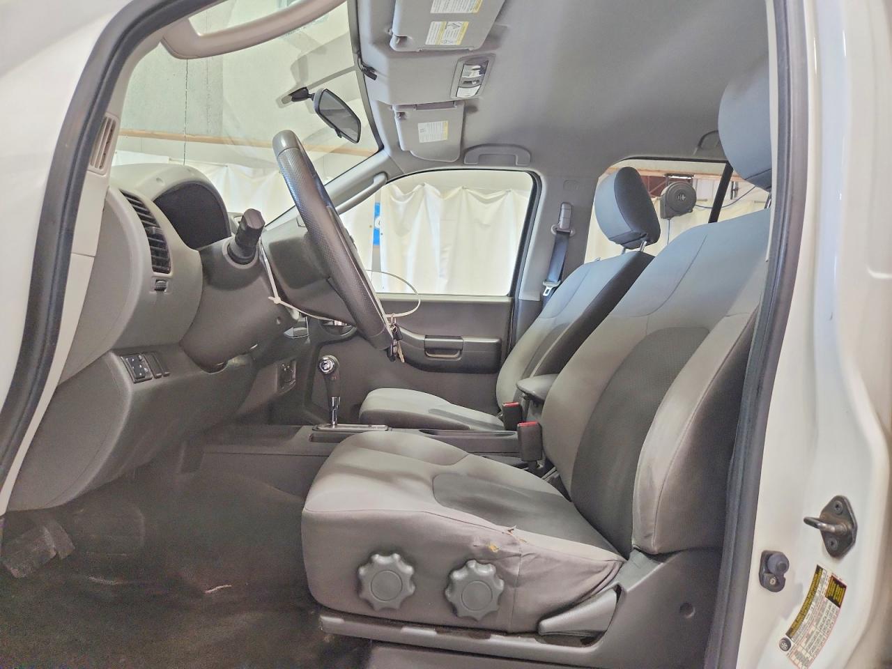 2012 Nissan Xterra X White vin: 5N1AN0NW9CC501924