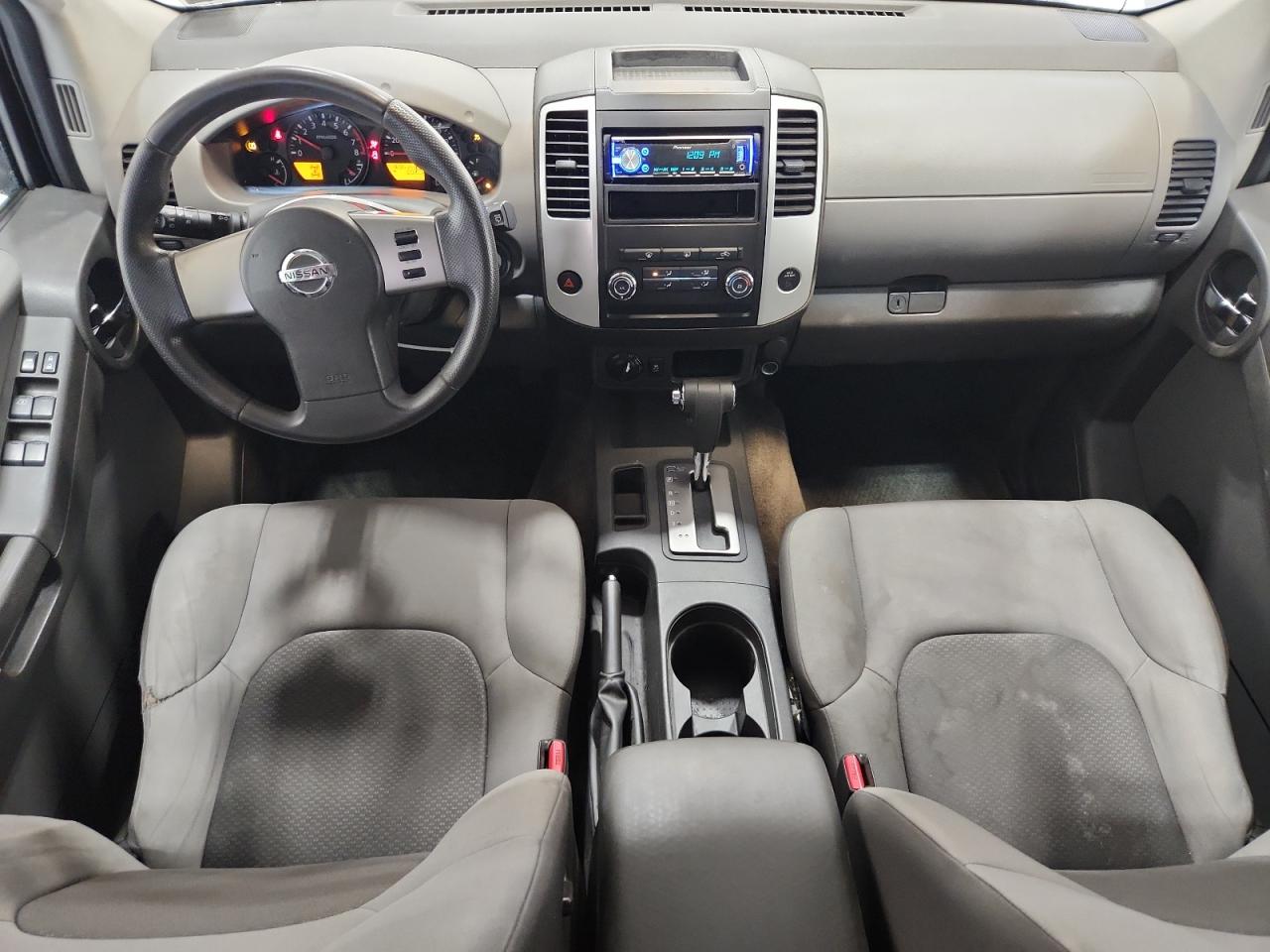 2012 Nissan Xterra X White vin: 5N1AN0NW9CC501924 Damage: Right Front Seat, Stained, Permanent