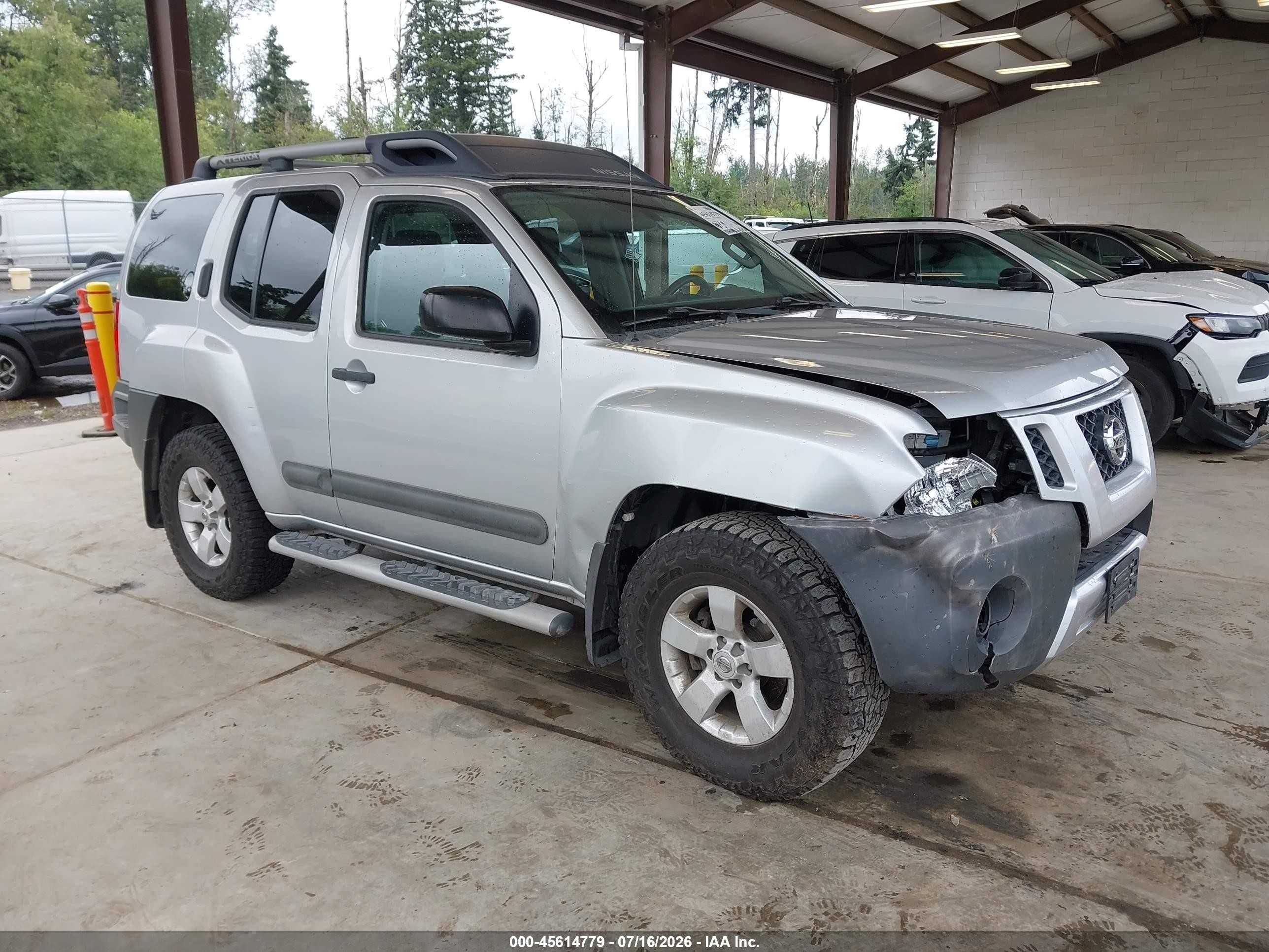 2013 Nissan Xterra S Silver vin: 5N1AN0NW9DN812906