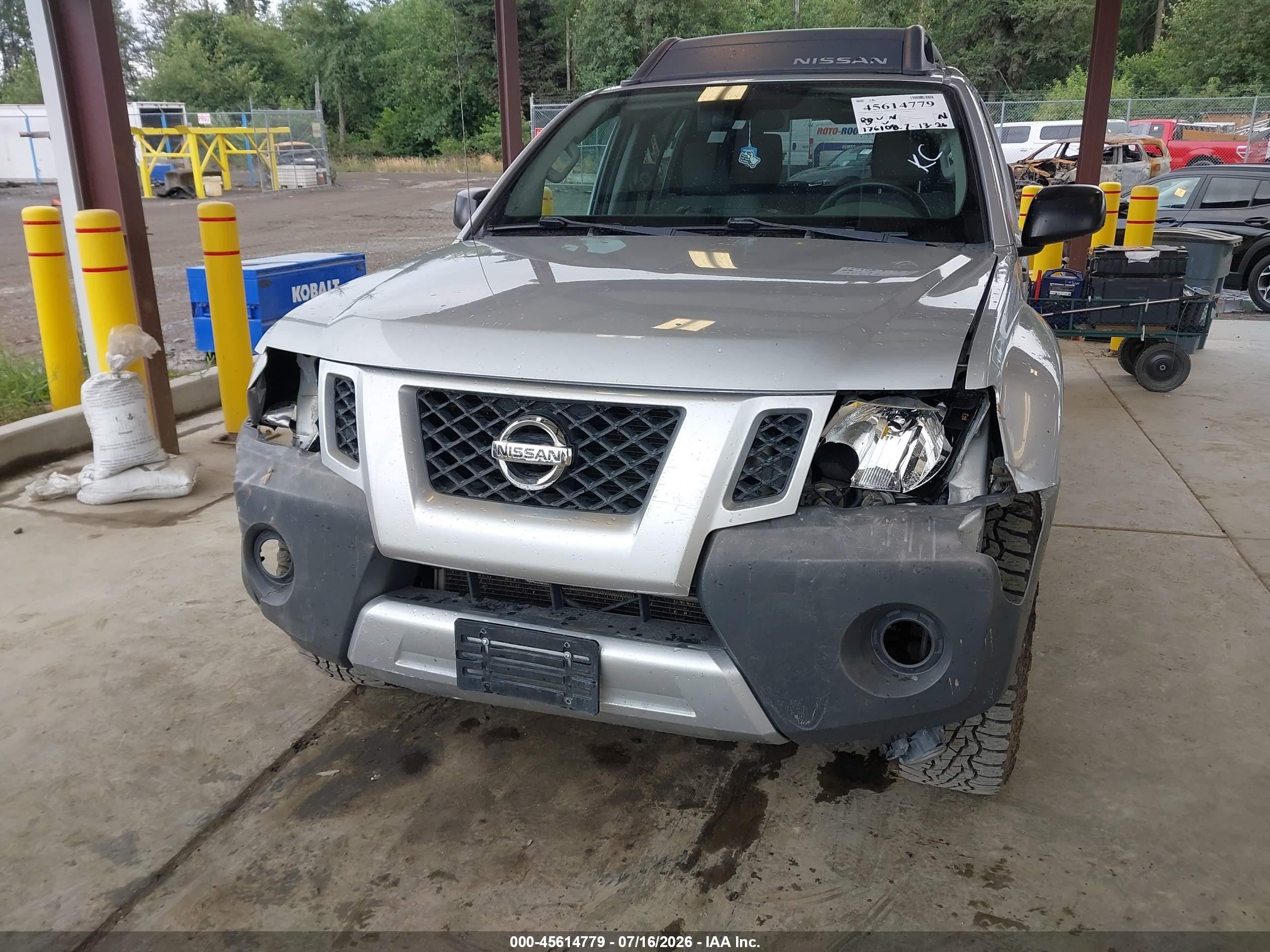 2013 Nissan Xterra S Silver vin: 5N1AN0NW9DN812906