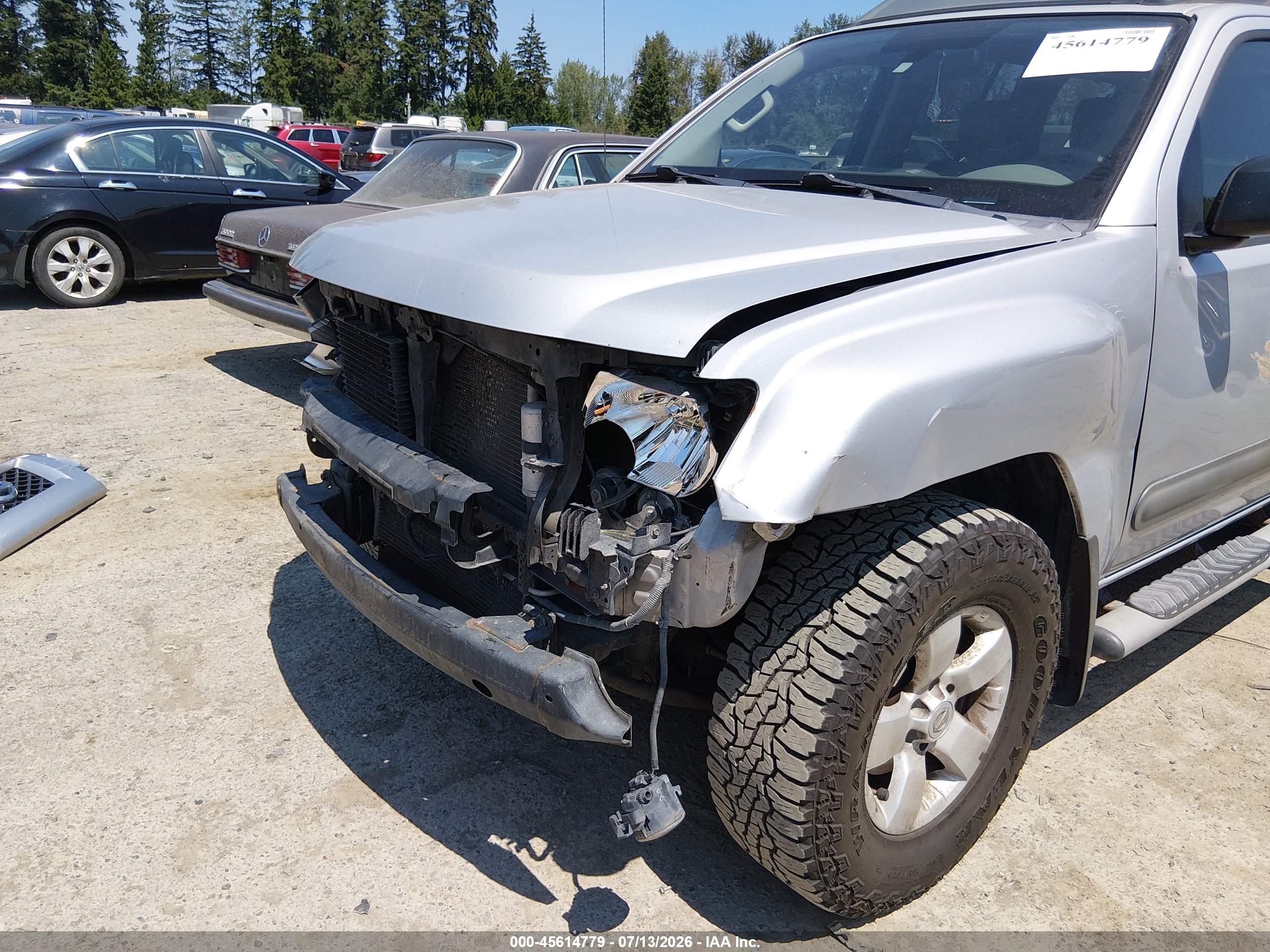 2013 Nissan Xterra S Silver vin: 5N1AN0NW9DN812906