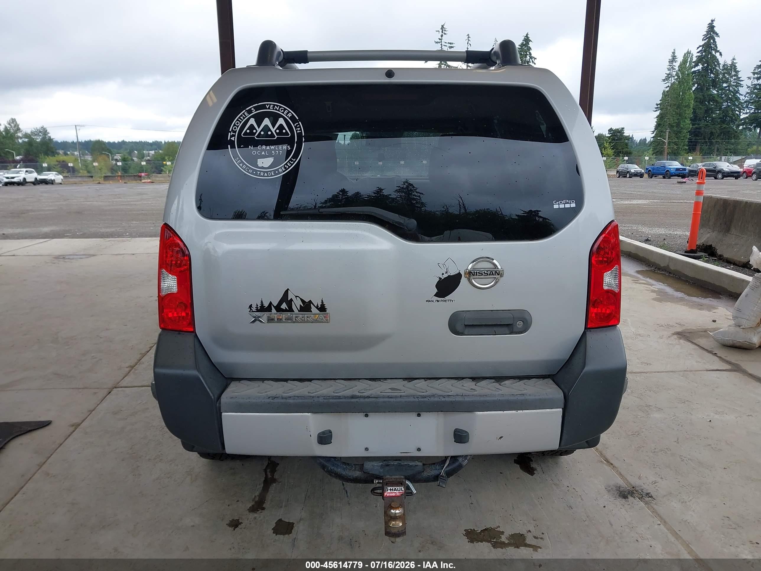 2013 Nissan Xterra S Silver vin: 5N1AN0NW9DN812906