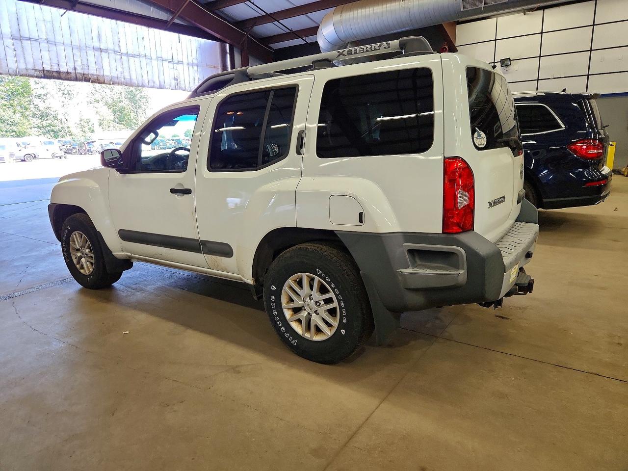 2014 Nissan Xterra S Белый vin: 5N1AN0NW9EN805004