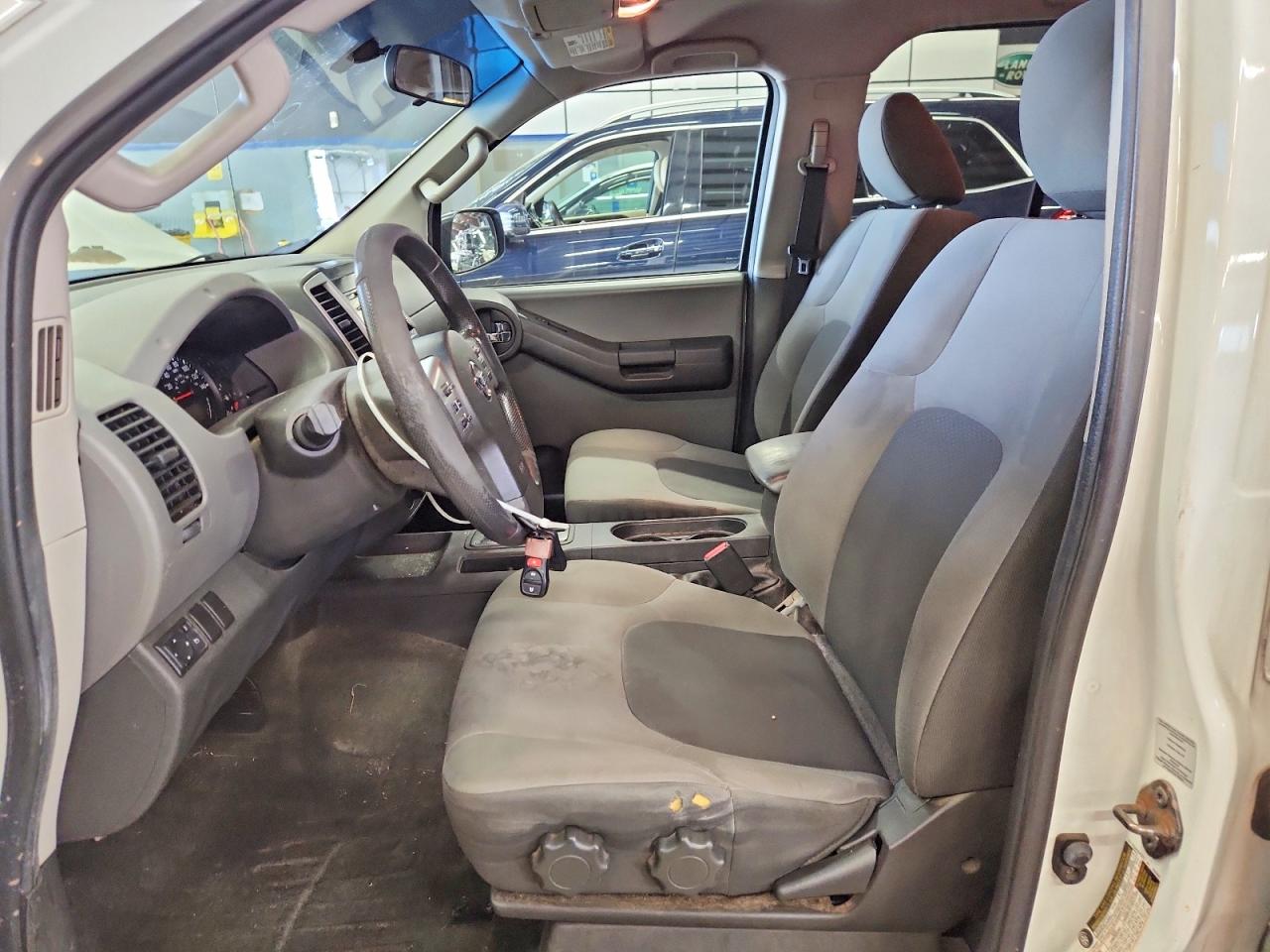 2014 Nissan Xterra S Белый vin: 5N1AN0NW9EN805004