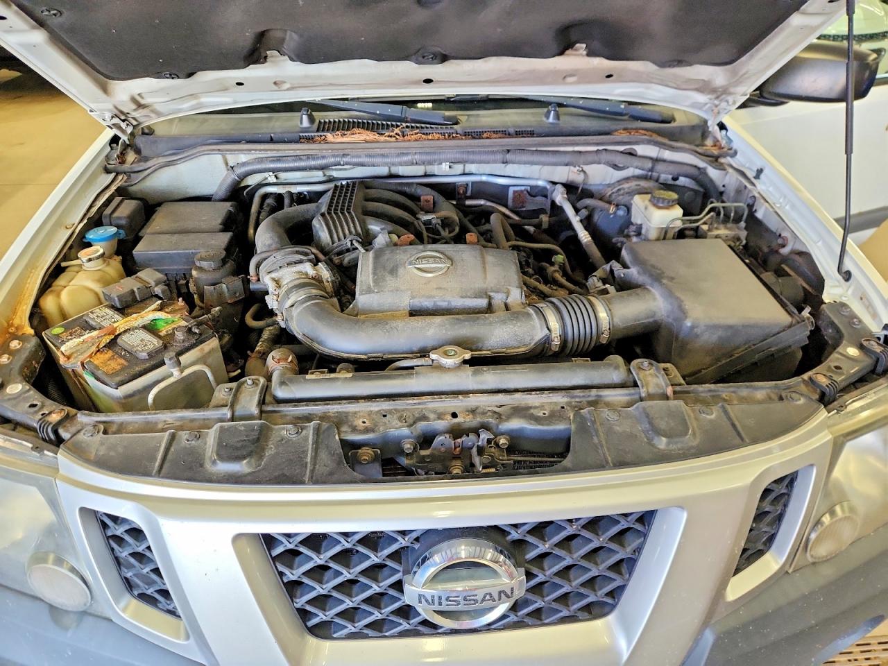 2014 Nissan Xterra S Белый vin: 5N1AN0NW9EN805004