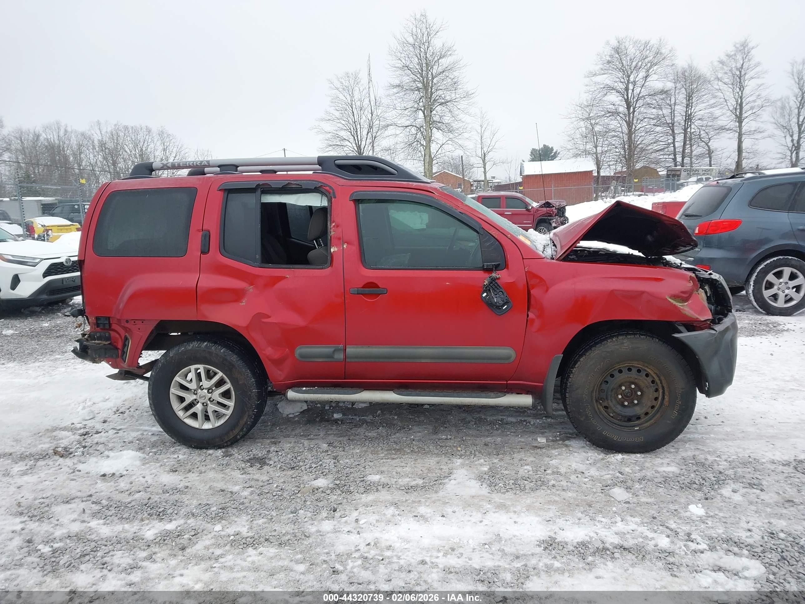 2014 Nissan Xterra S Red vin: 5N1AN0NWXEN808509