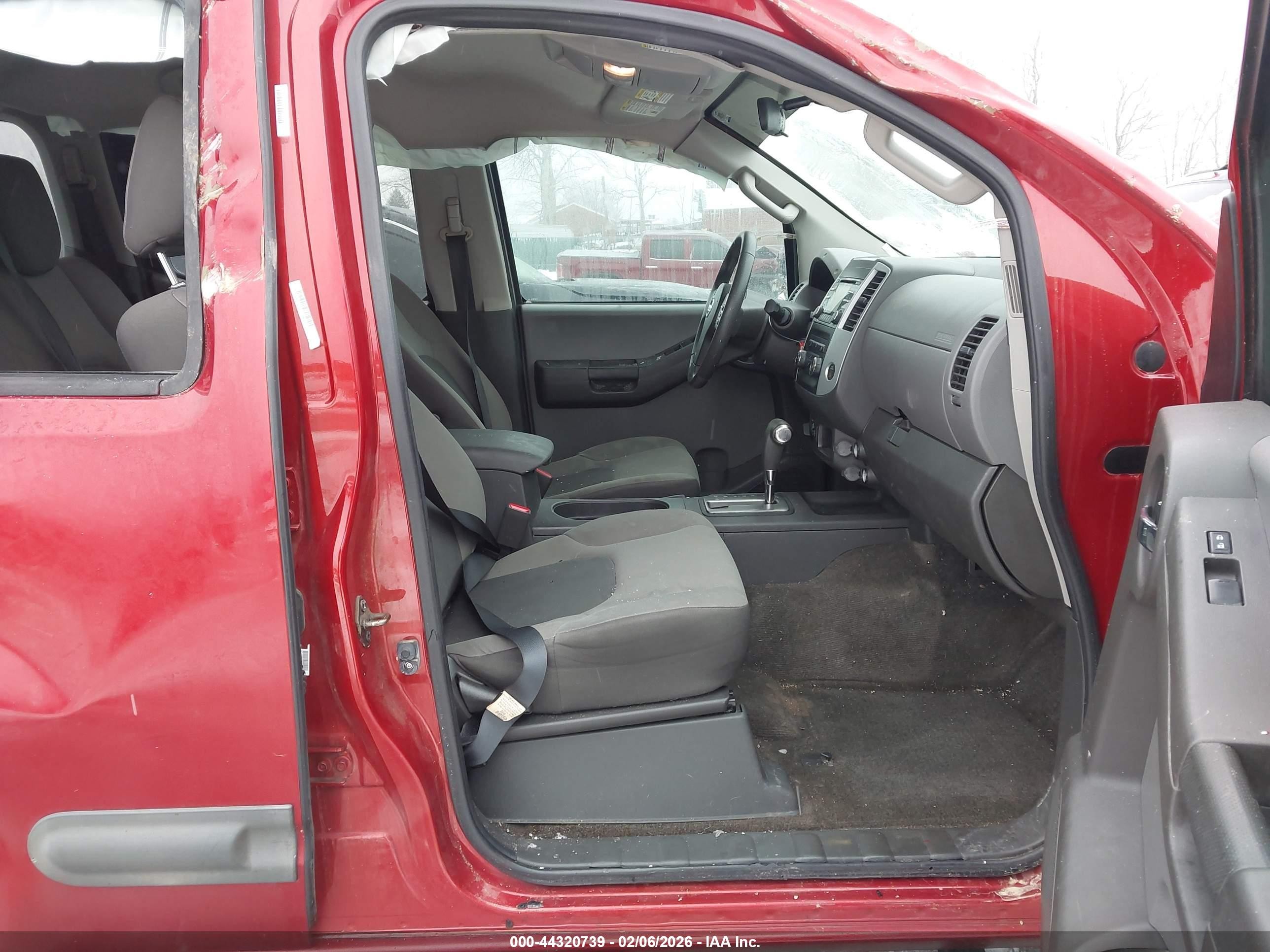 2014 Nissan Xterra S Red vin: 5N1AN0NWXEN808509
