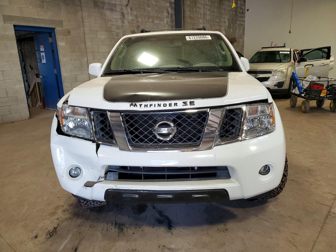 2008 Nissan Pathfinder S/le/se White vin: 5N1AR18B08C650622