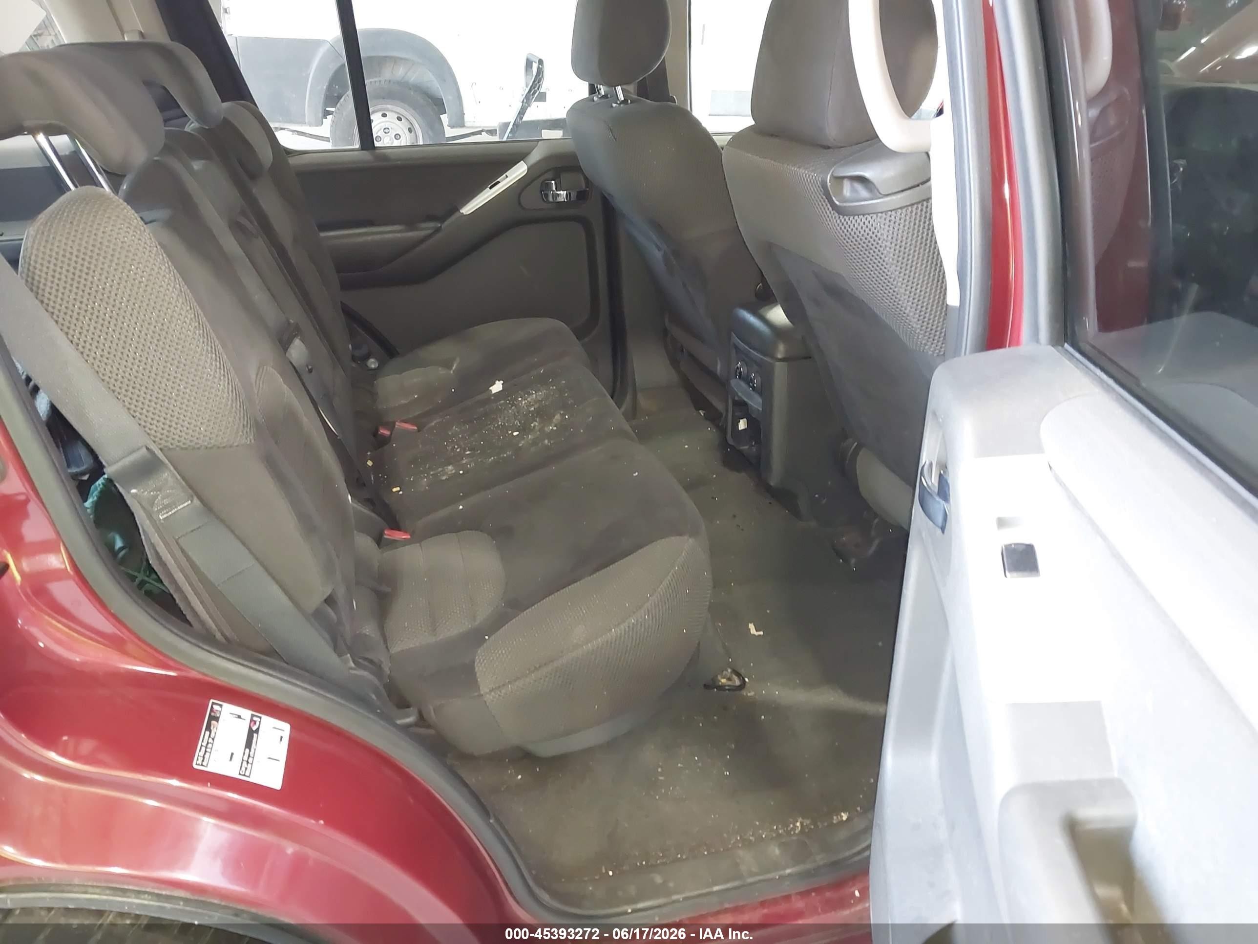 2008 Nissan Pathfinder S/le/se Red vin: 5N1AR18B18C610162