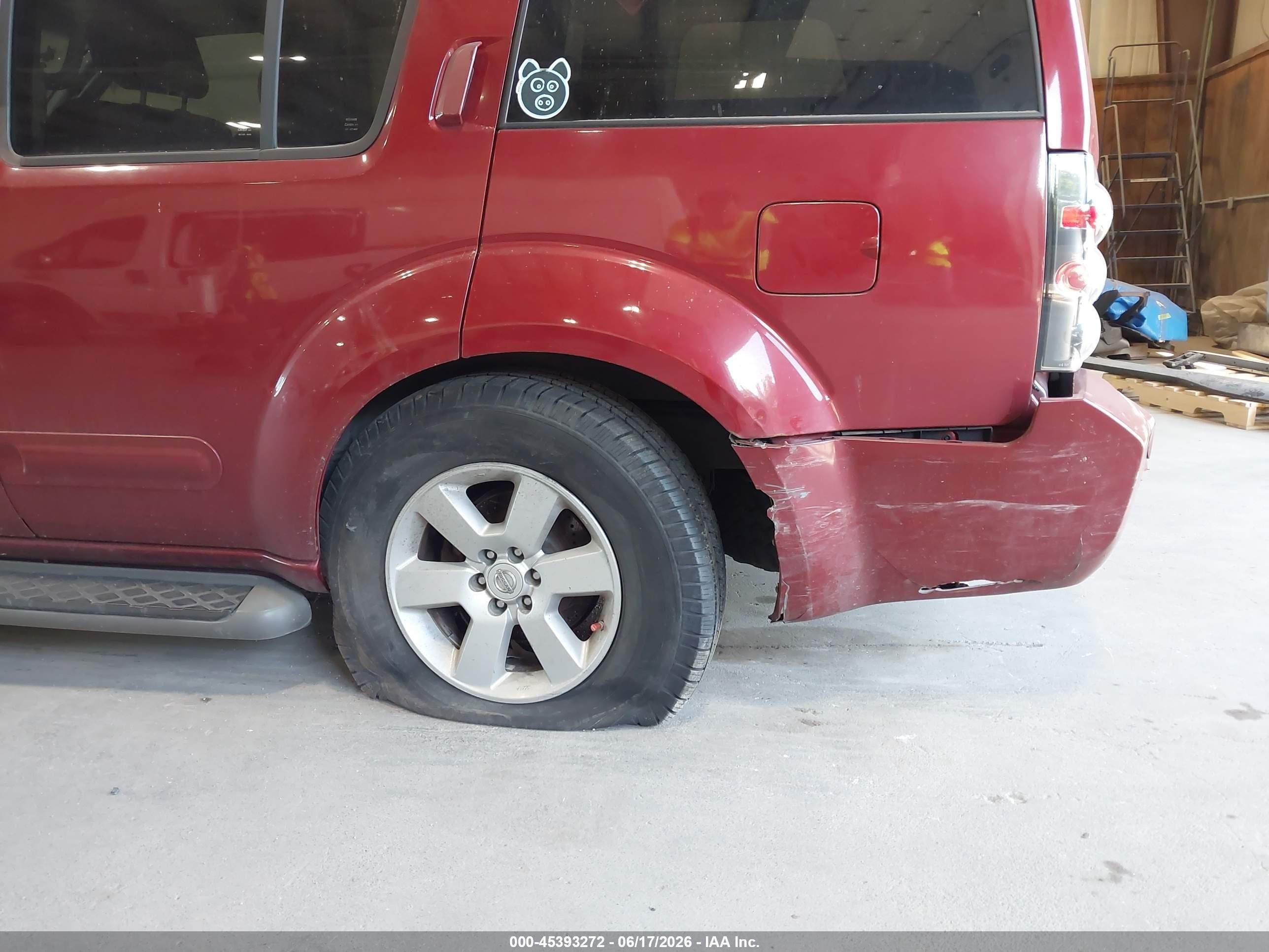 2008 Nissan Pathfinder S/le/se Red vin: 5N1AR18B18C610162