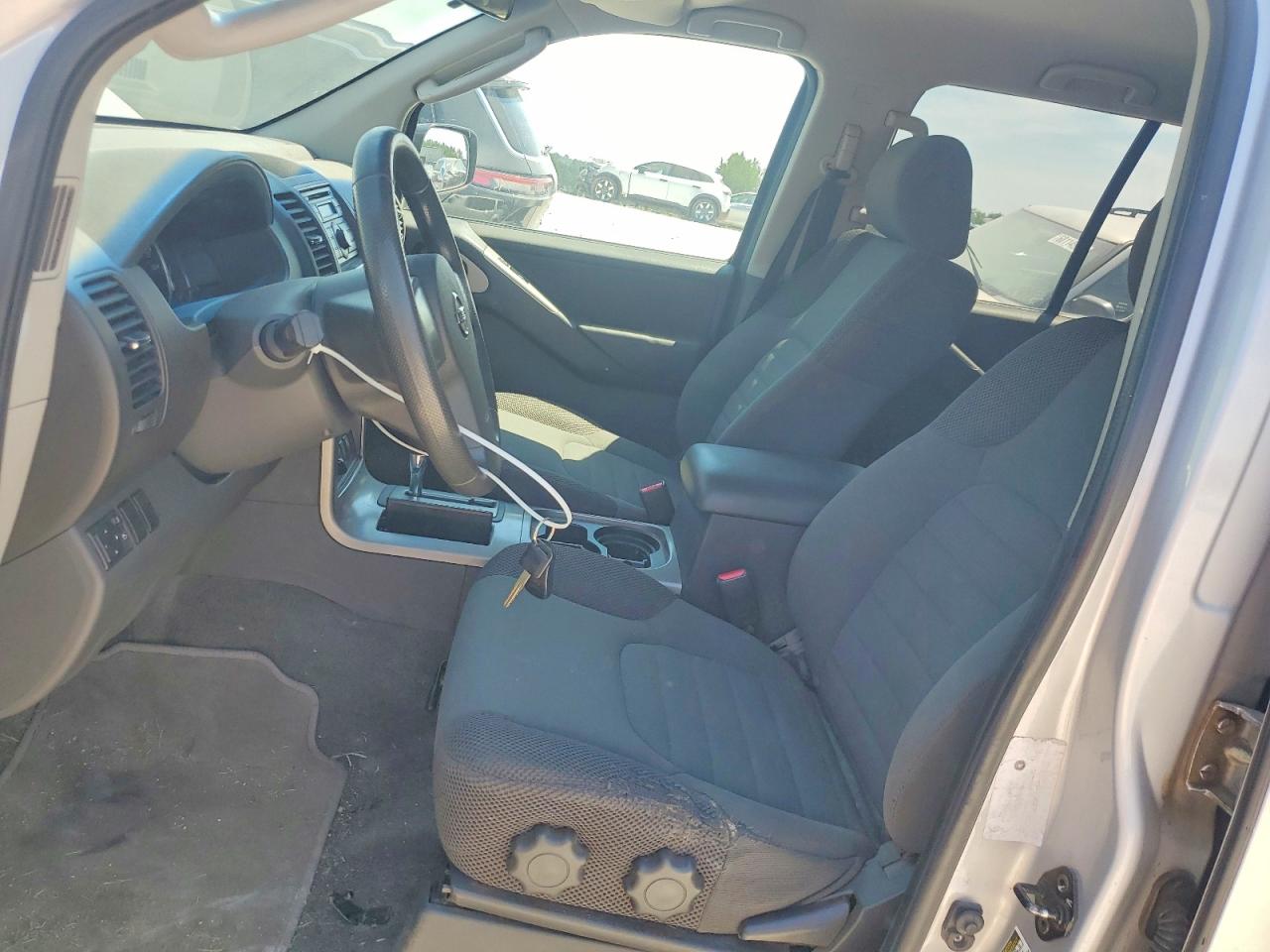 2008 Nissan Pathfinder S Silver vin: 5N1AR18B18C631769