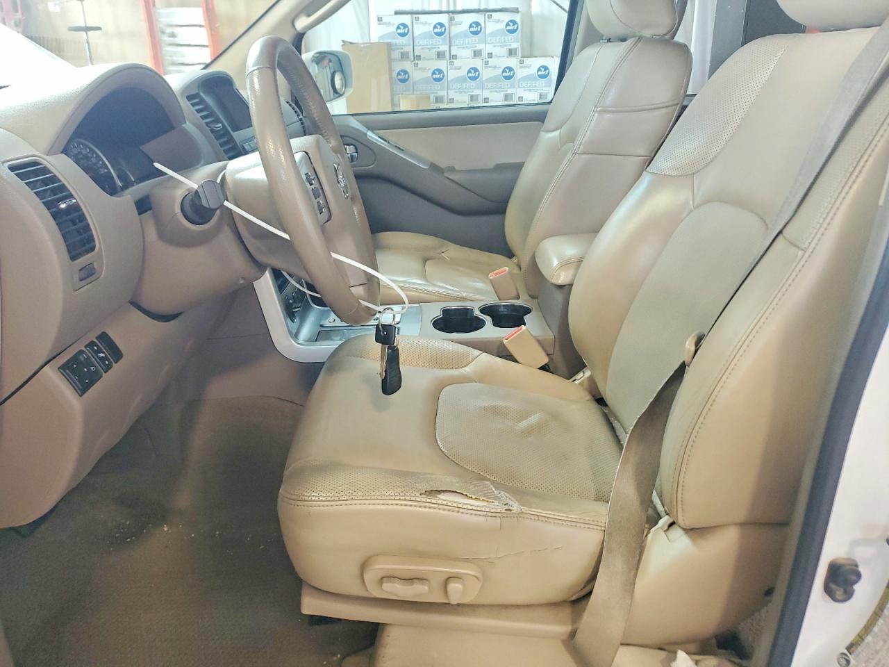 2008 Nissan Pathfinder S Белый vin: 5N1AR18B18C661211