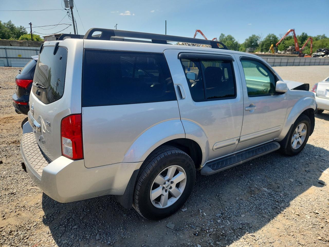 2008 Nissan Pathfinder S Silver vin: 5N1AR18B28C631750