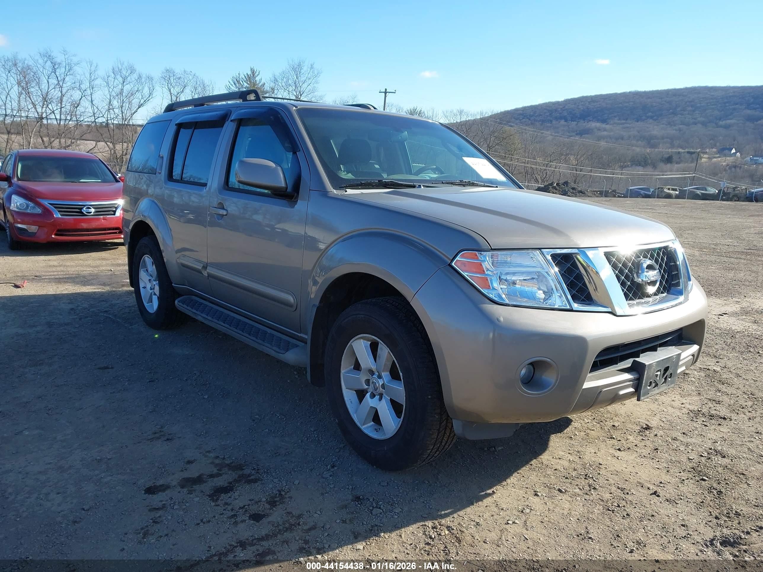 2008 Nissan Pathfinder Se Beige vin: 5N1AR18B28C636897