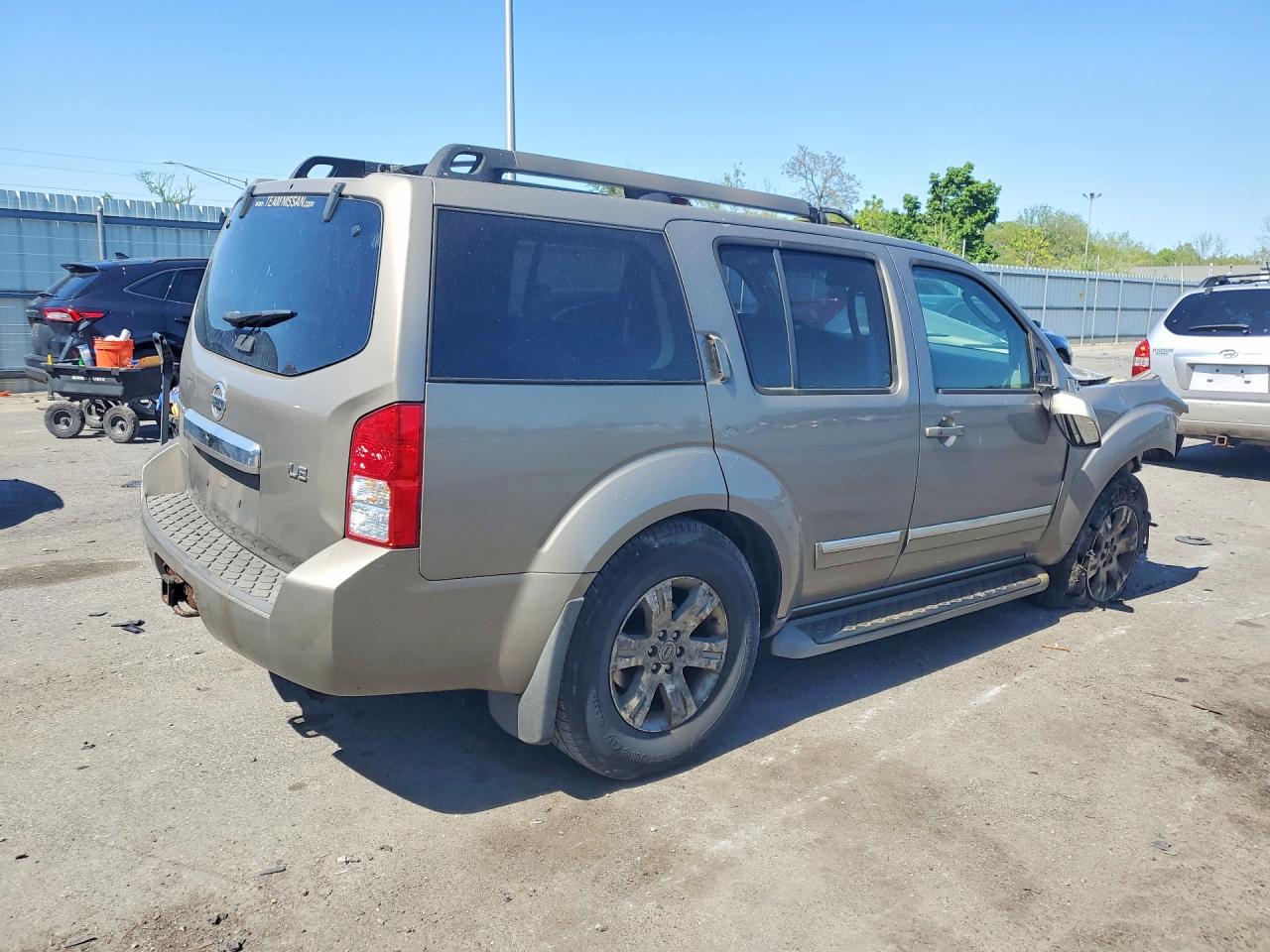2008 Nissan Pathfinder S Brown vin: 5N1AR18B38C623141