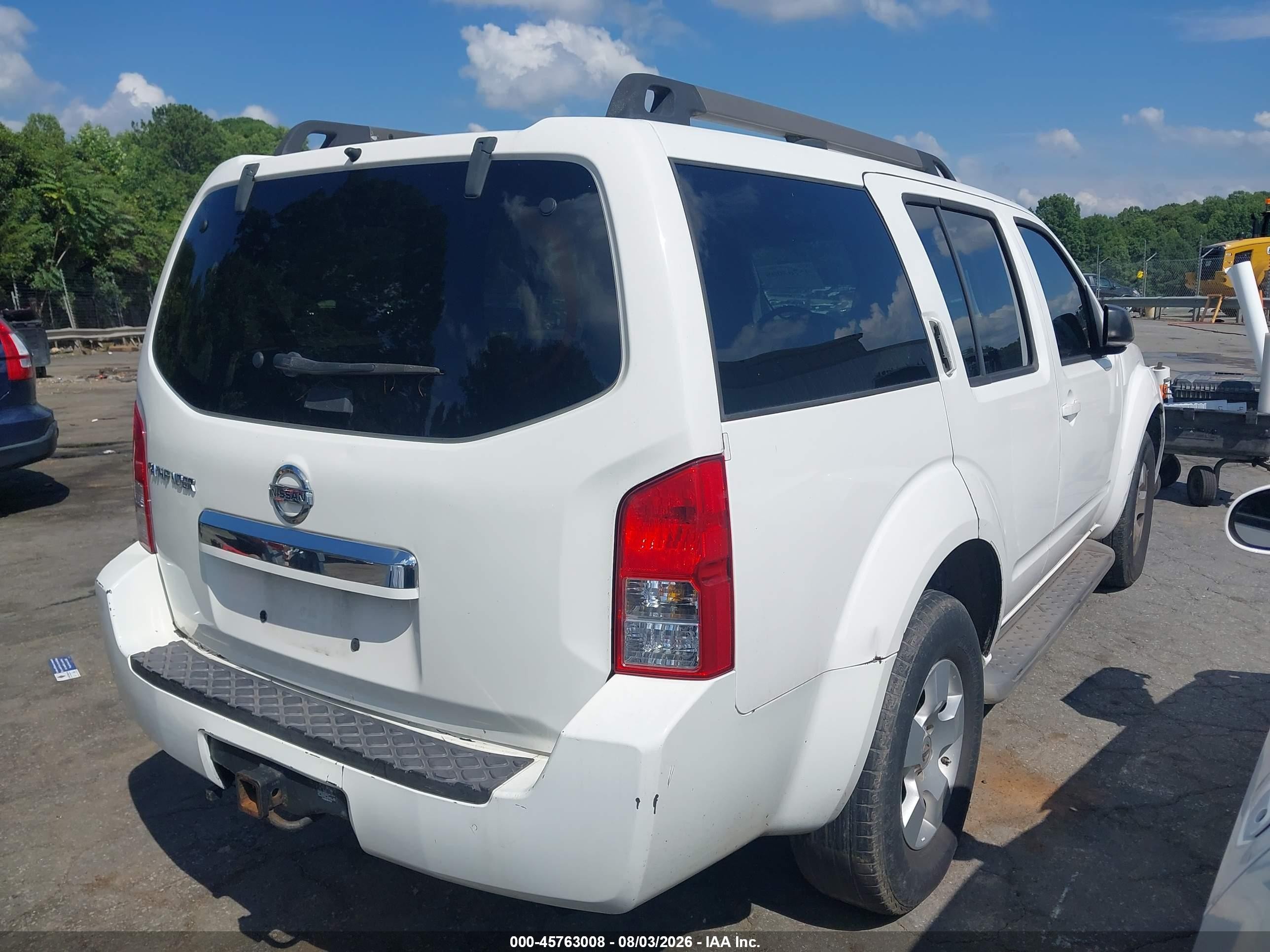 2008 Nissan Pathfinder S White vin: 5N1AR18B38C623947
