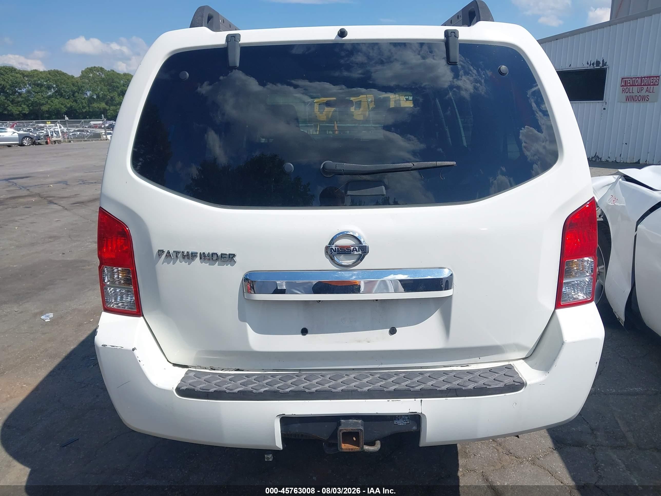 2008 Nissan Pathfinder S White vin: 5N1AR18B38C623947