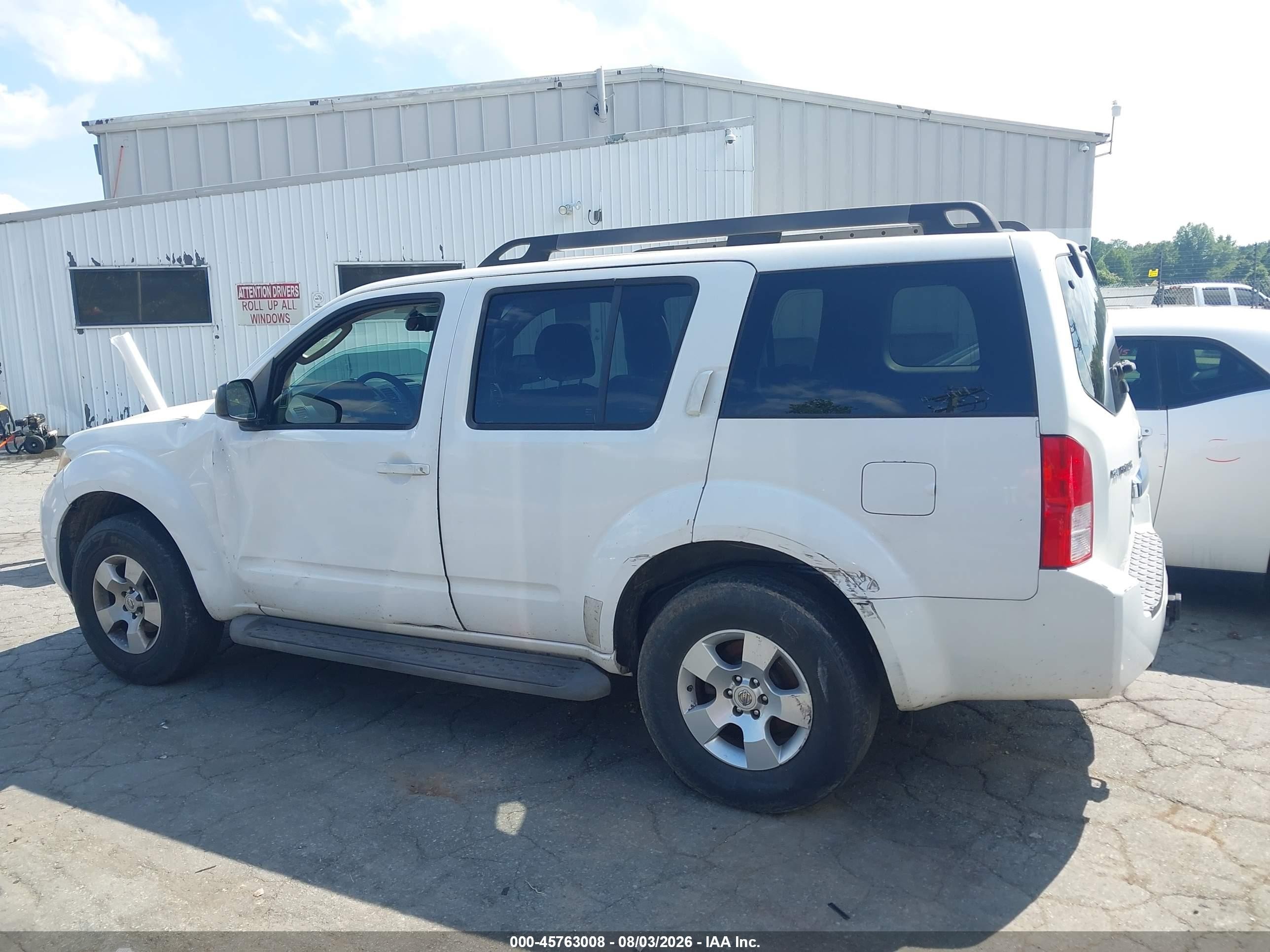 2008 Nissan Pathfinder S White vin: 5N1AR18B38C623947