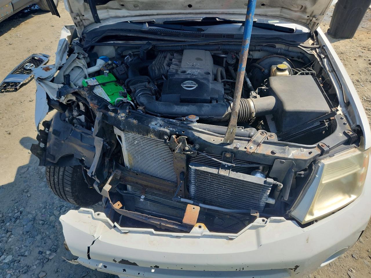 2008 Nissan Pathfinder S White vin: 5N1AR18B38C638884