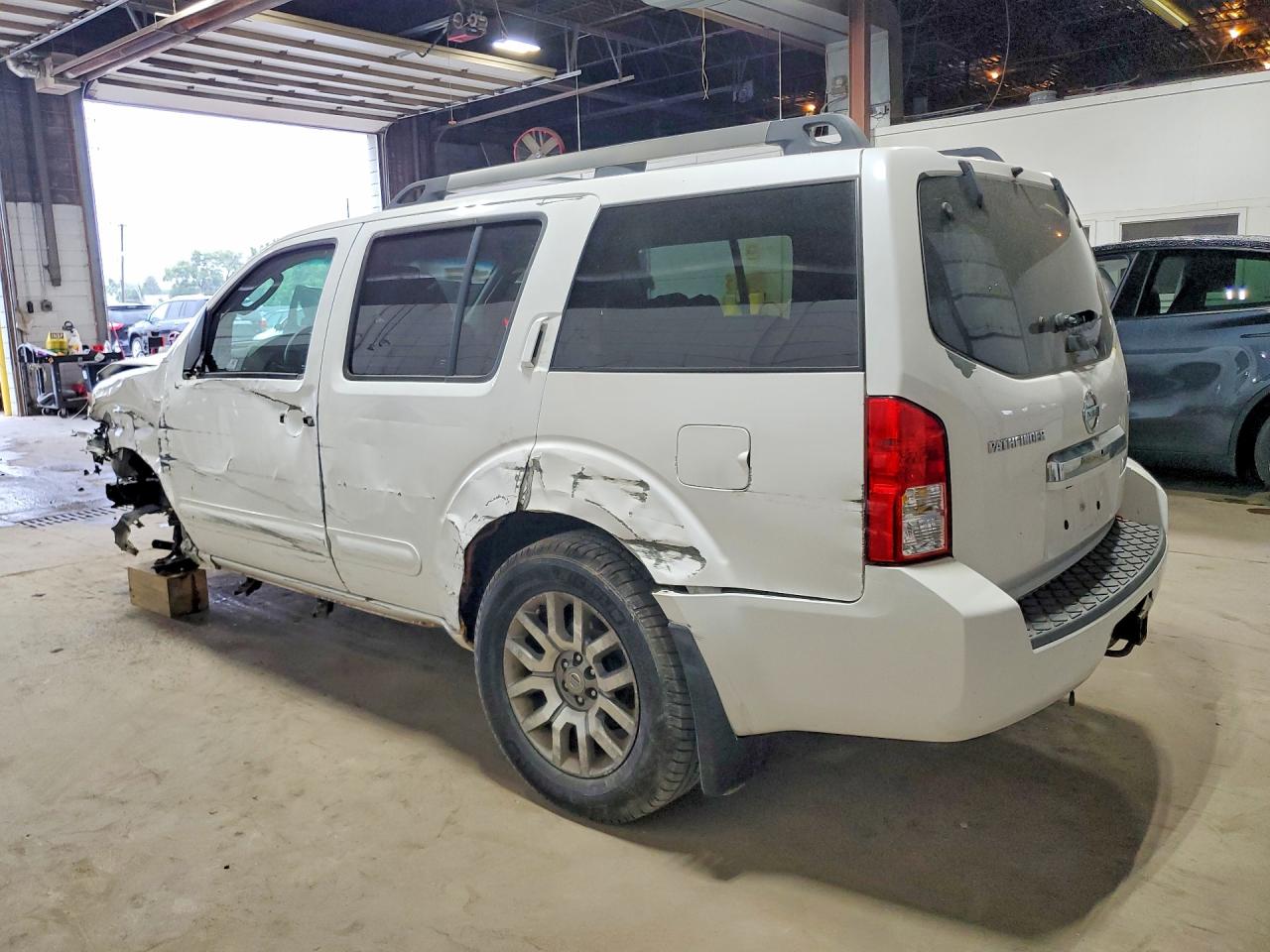 2009 Nissan Pathfinder S White vin: 5N1AR18B39C614120