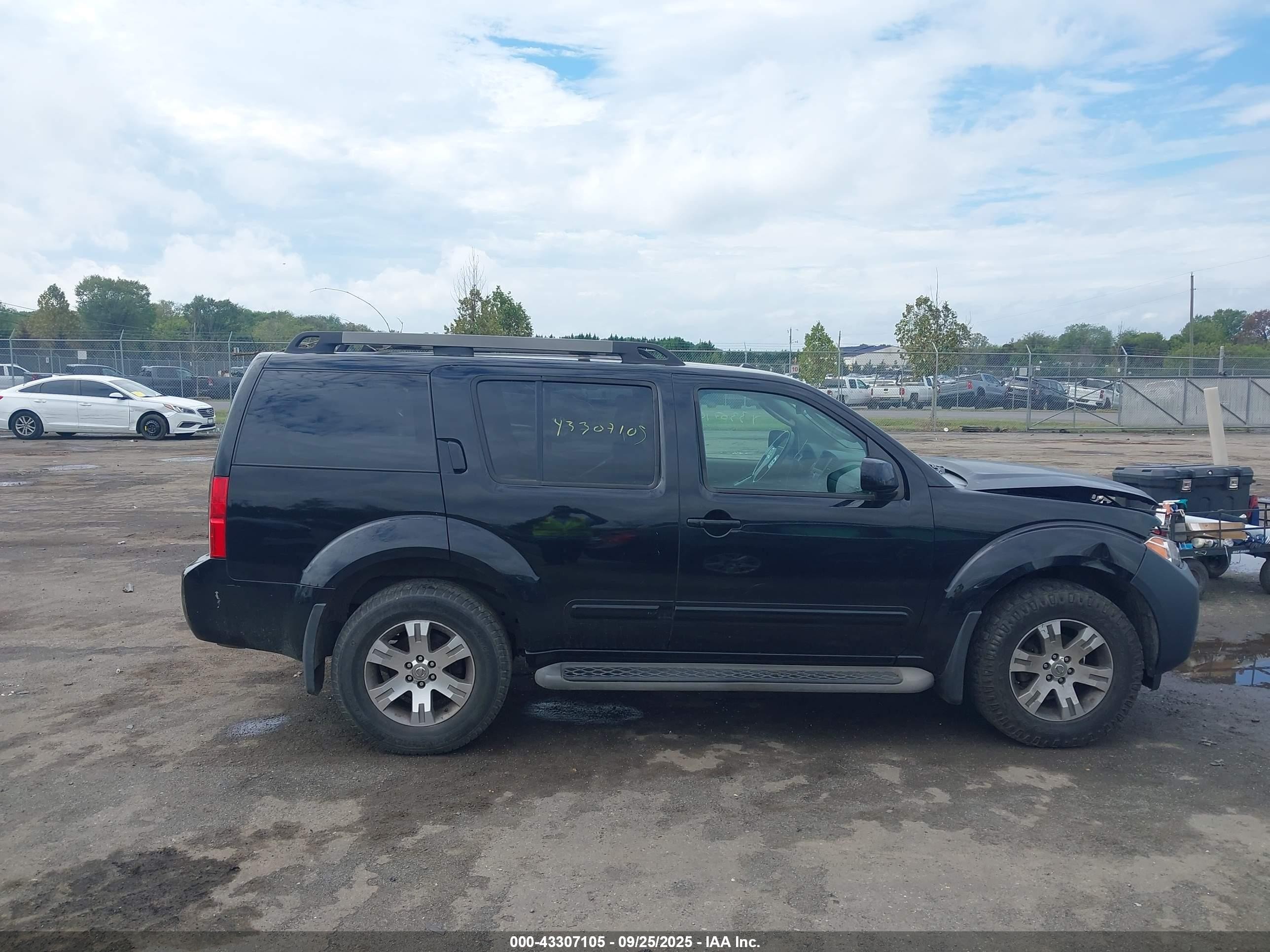 2009 Nissan Pathfinder Se Black vin: 5N1AR18B49C617107