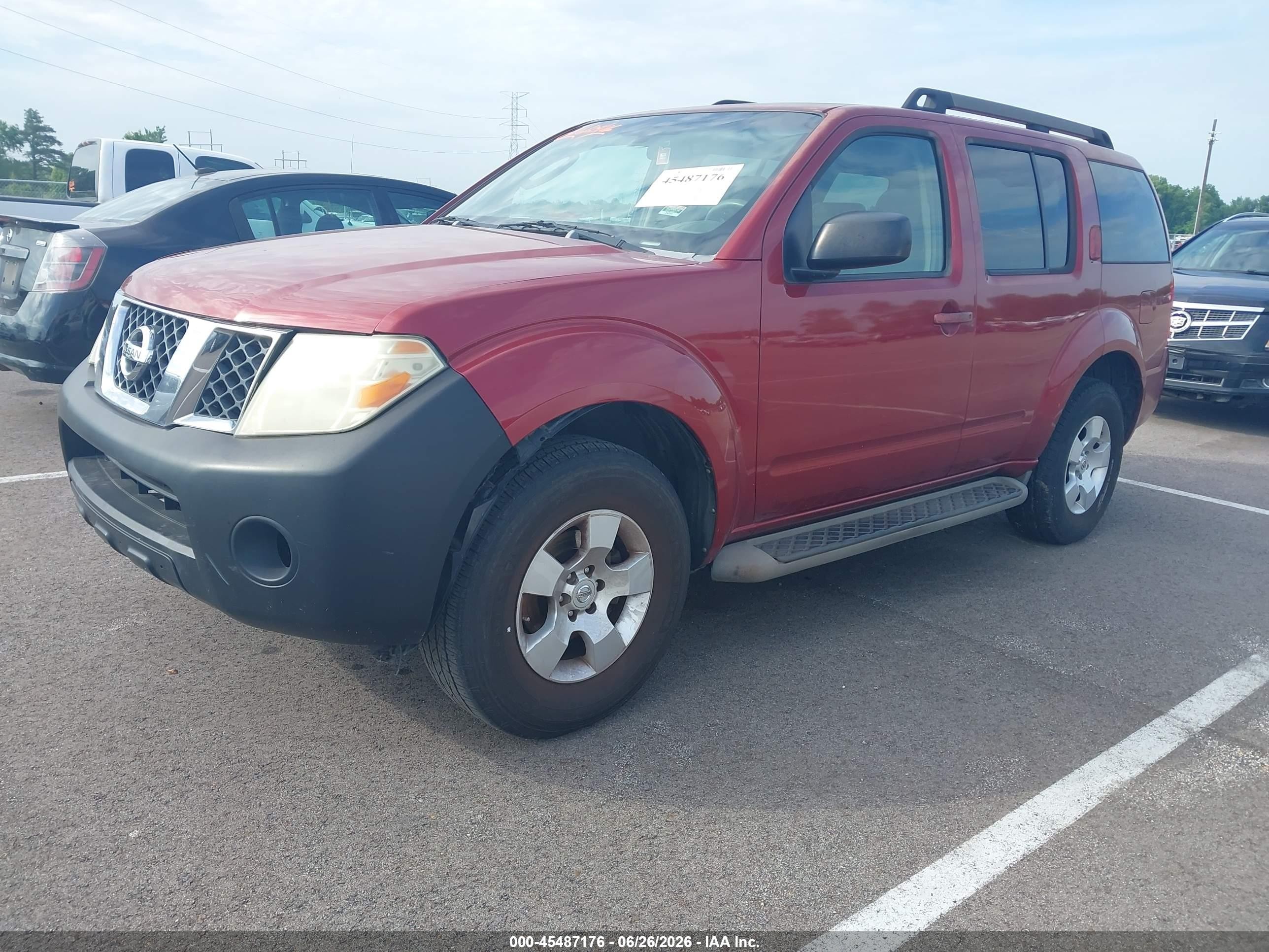 2008 Nissan Pathfinder S Red vin: 5N1AR18B58C605272